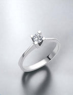 0,20 Karat Kalın Tırnak Tektaş Pırlanta Yüzük