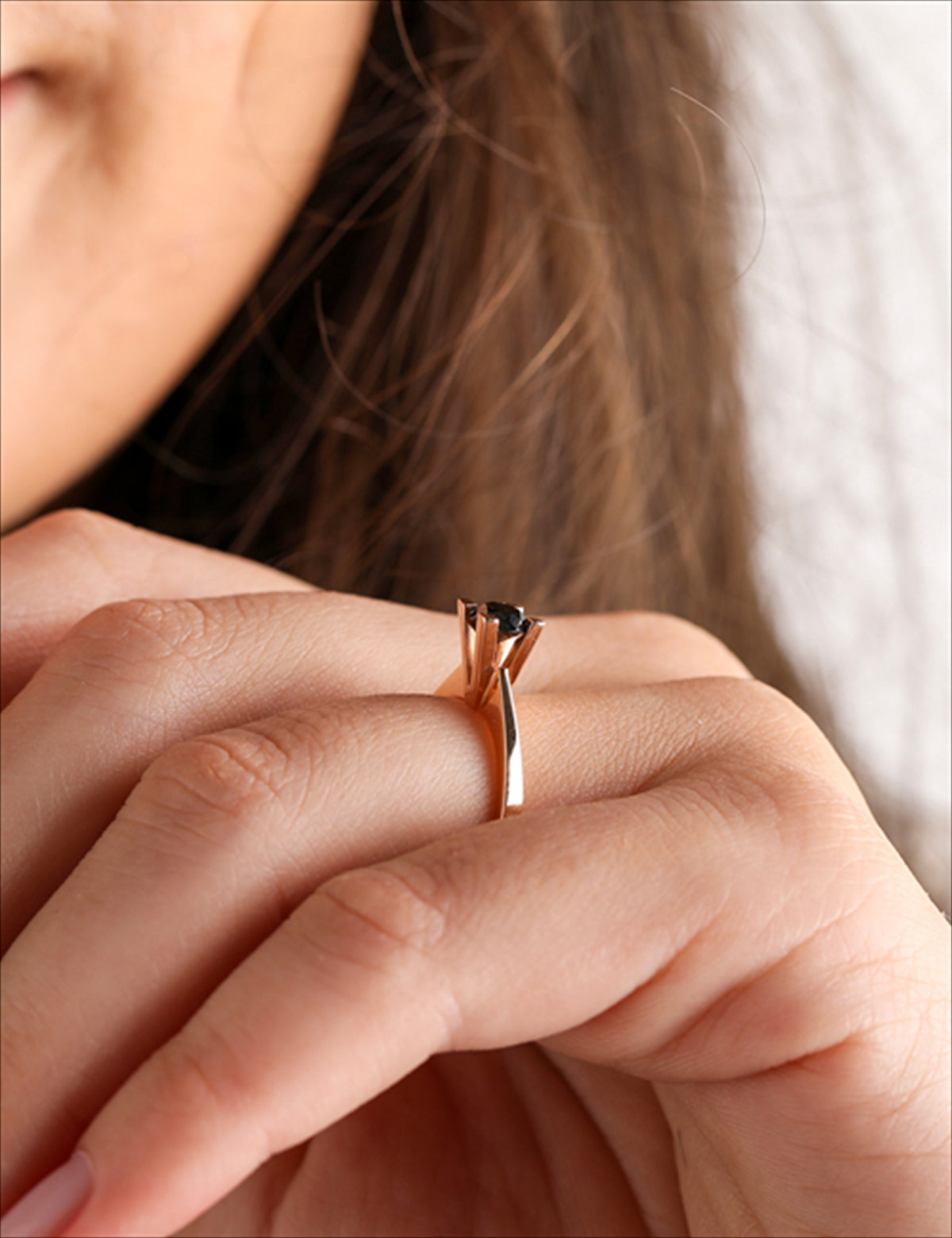 0,49 Karat Rose Altın Siyah Pırlanta Tektaş Yüzük