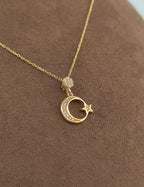 Taşlı Altın Ay Yıldız Kolye