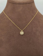 Güneş Taşlı Altın Kolye