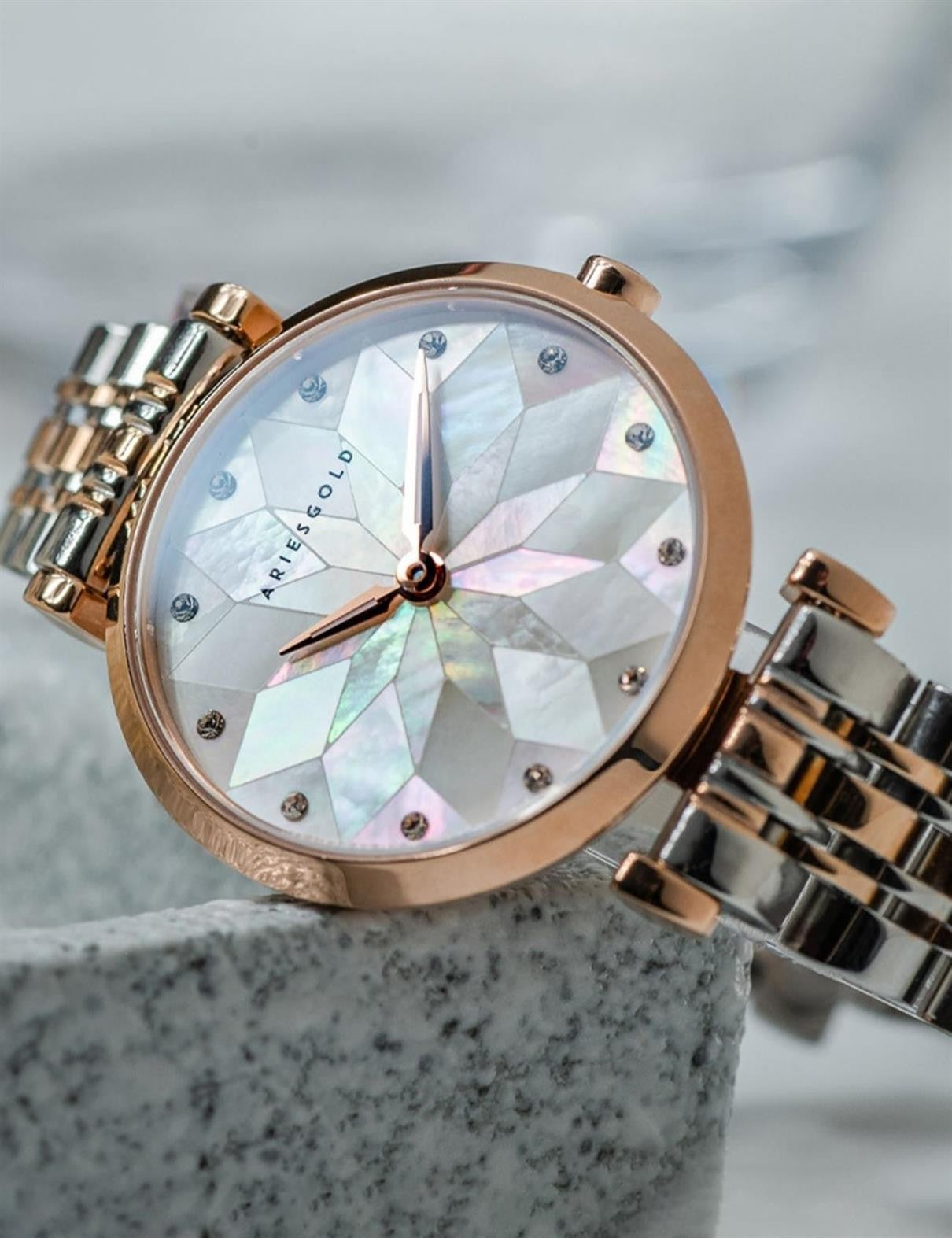 ساعة نسائية من آريس جولد إل 5042 2TR-P2