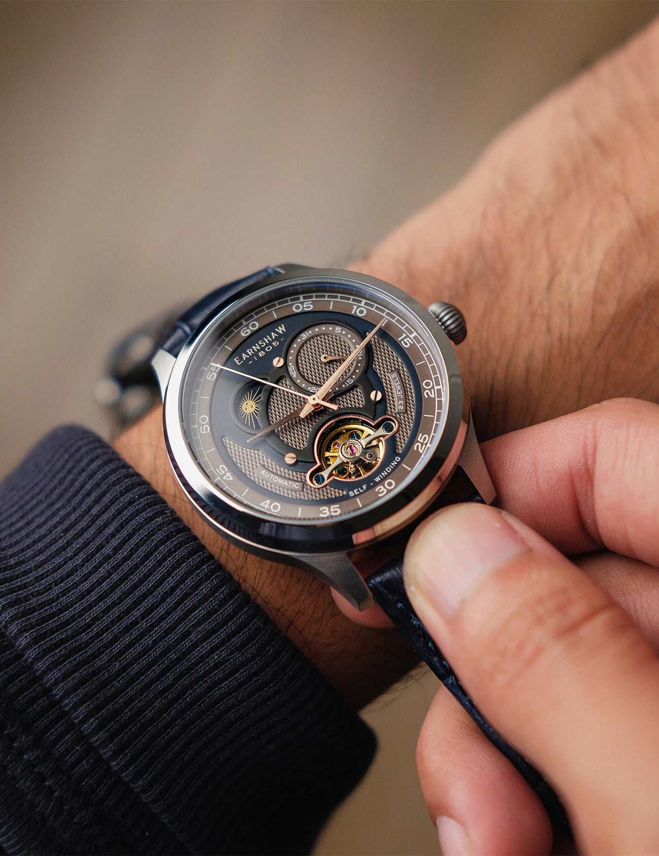 EARNSHAW ES-8193-02 Erkek Kol Saati