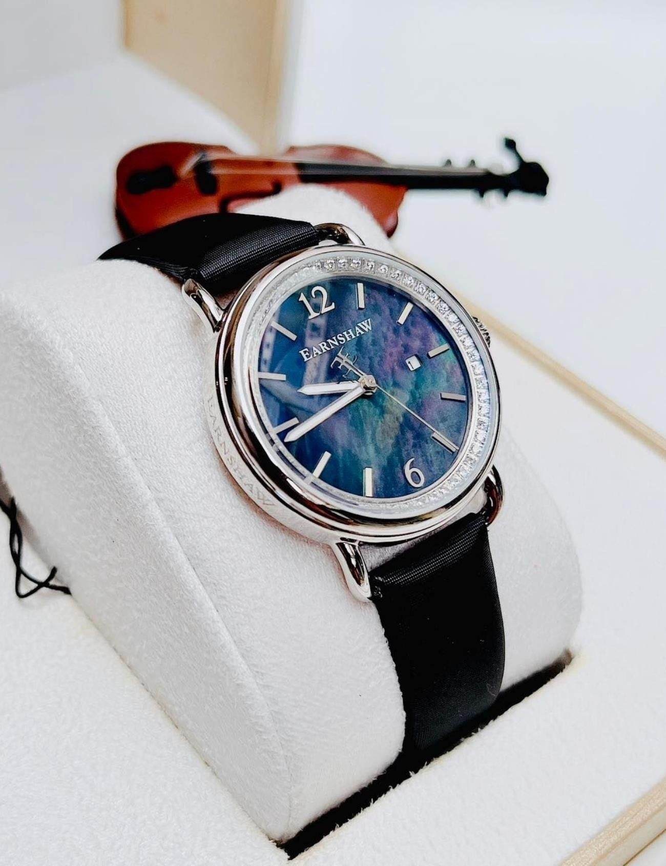 EARNSHAW ES-8092-01 Kadın Kol Saati