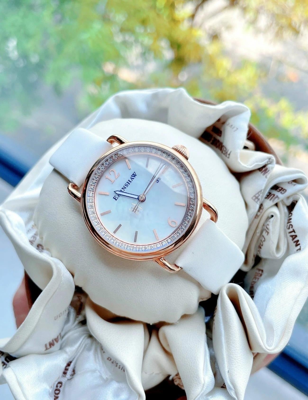 EARNSHAW ES-8092-04 Kadın Kol Saati