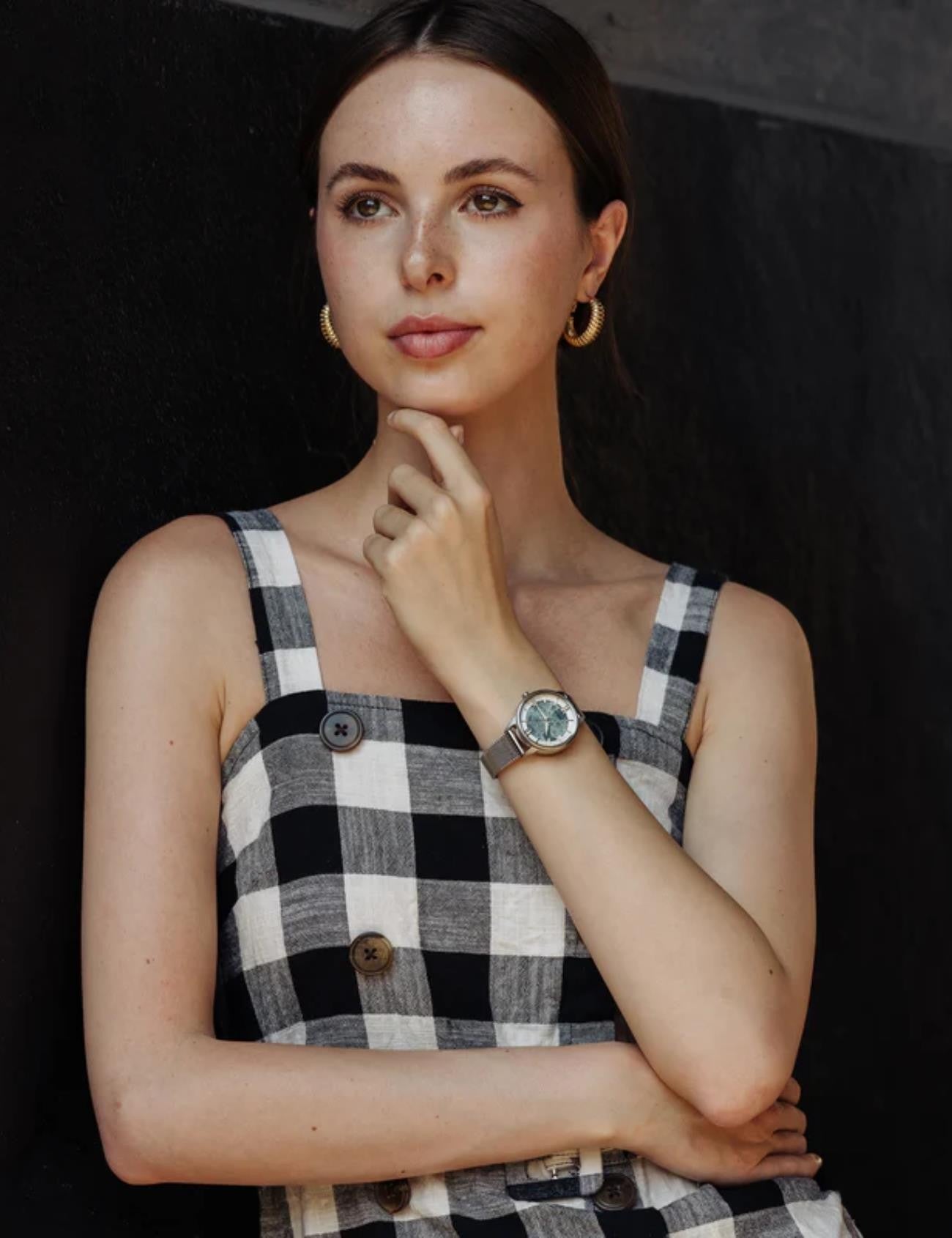 EARNSHAW ES-8152-11 Kadın Kol Saati