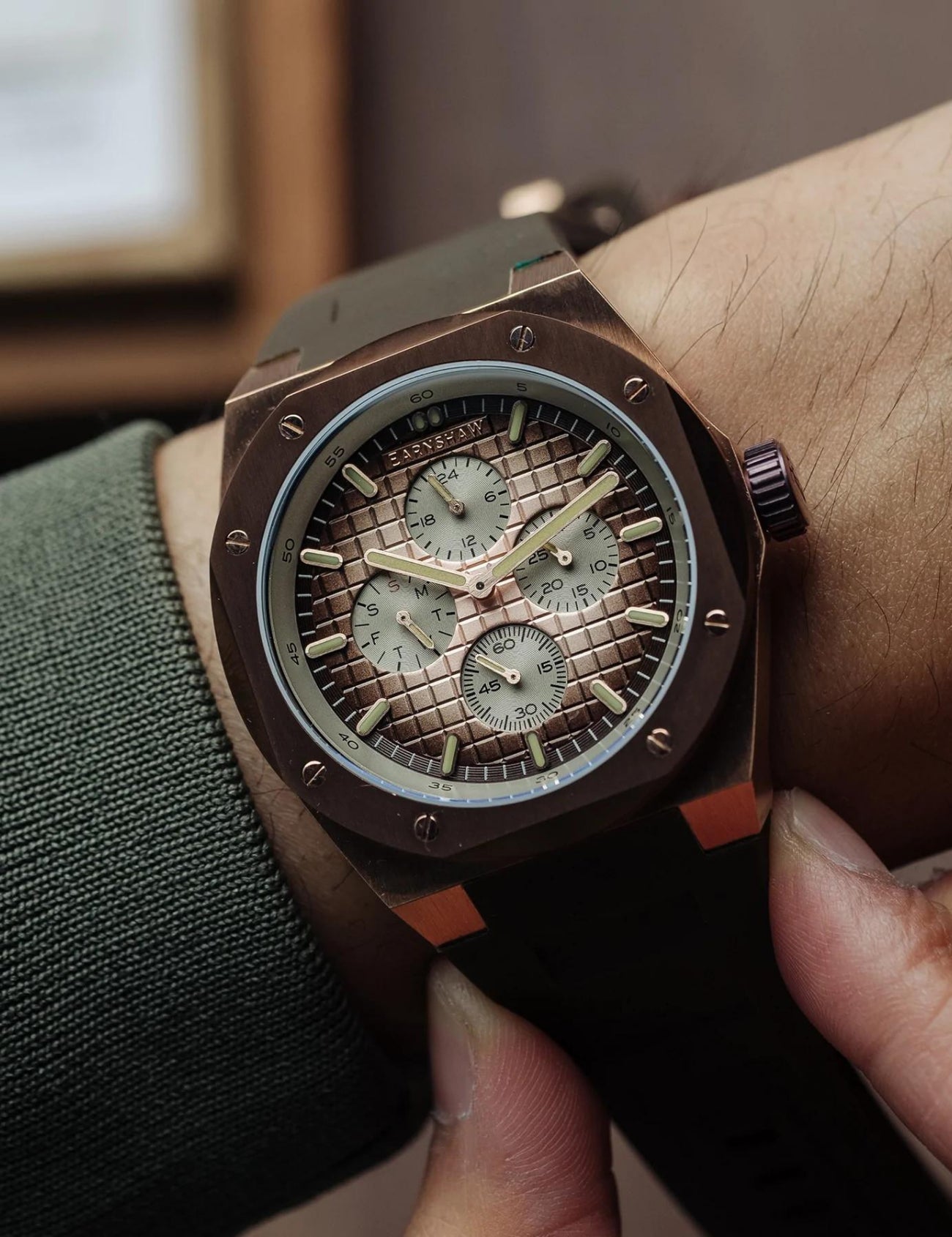 EARNSHAW ES-8229-01 Erkek Kol Saati