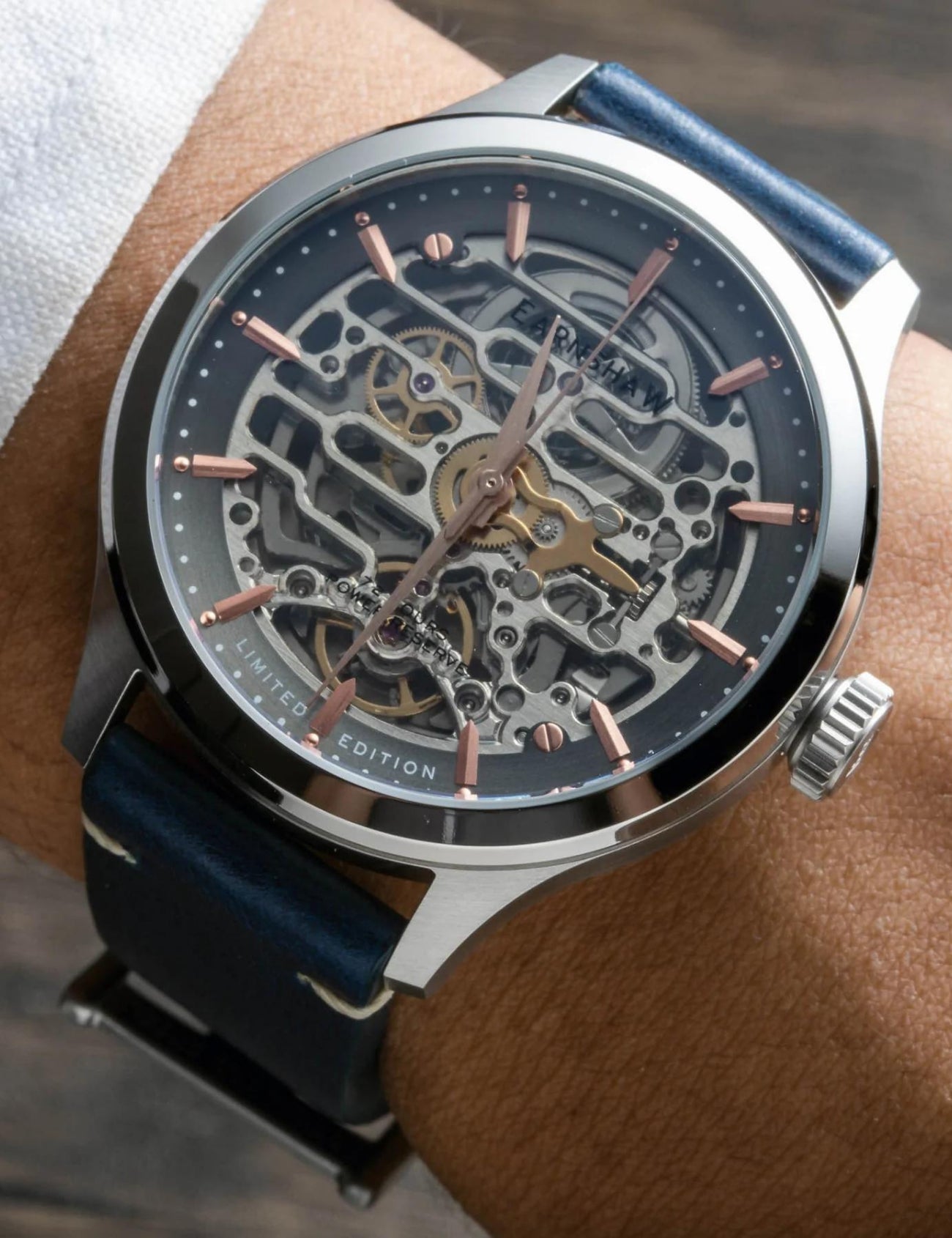 EARNSHAW ES-8229-02 Erkek Kol Saati