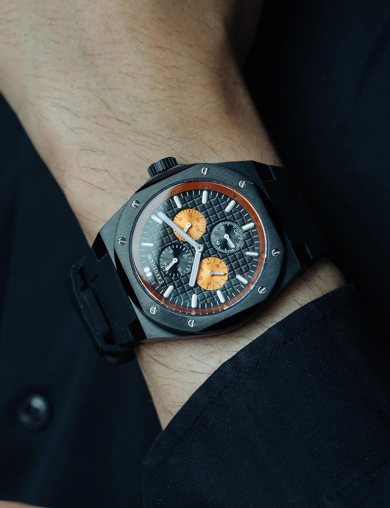 EARNSHAW ES-8253-05 25 Erkek Kol Saati