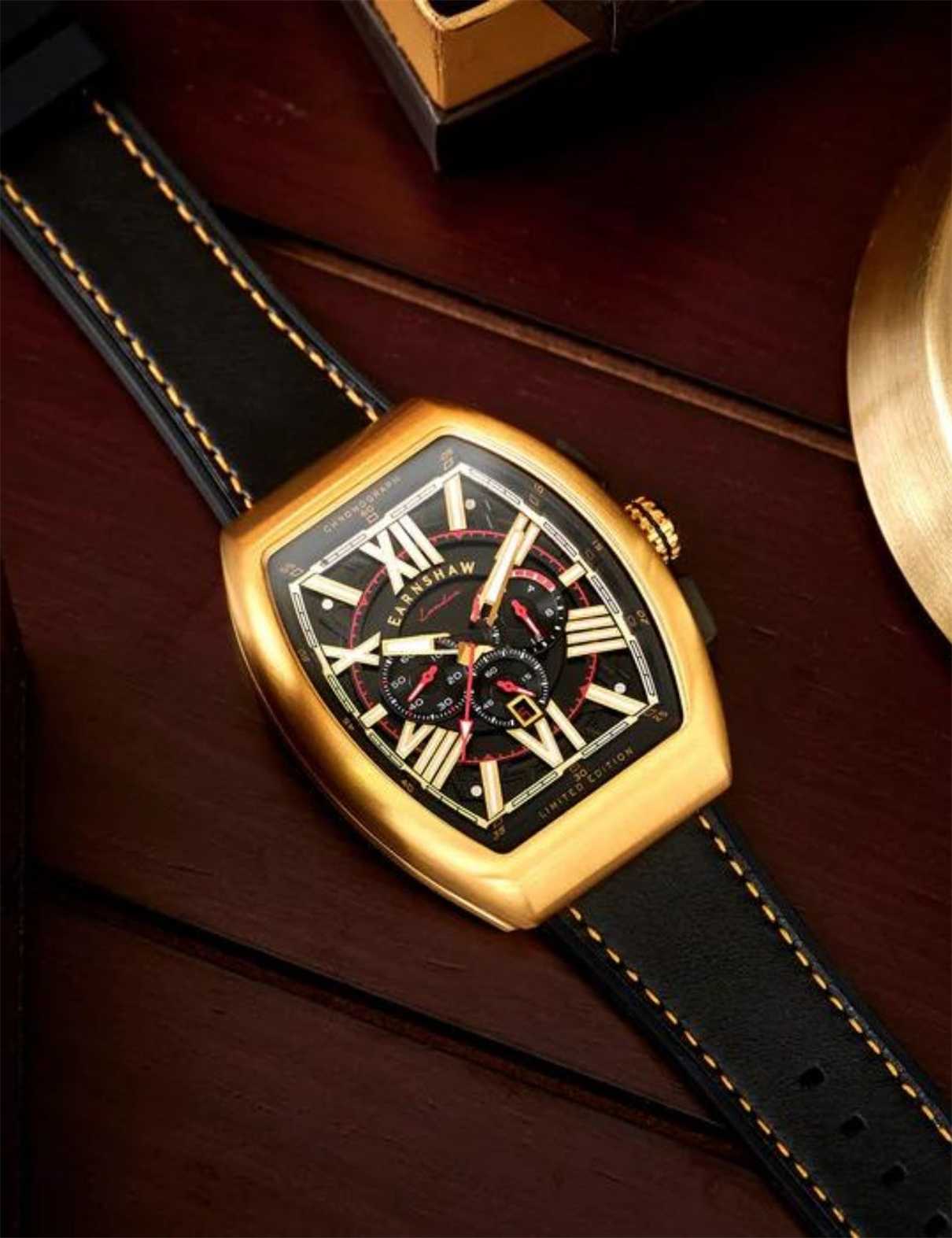 EARNSHAW ES-8270-01 60 Erkek Kol Saati