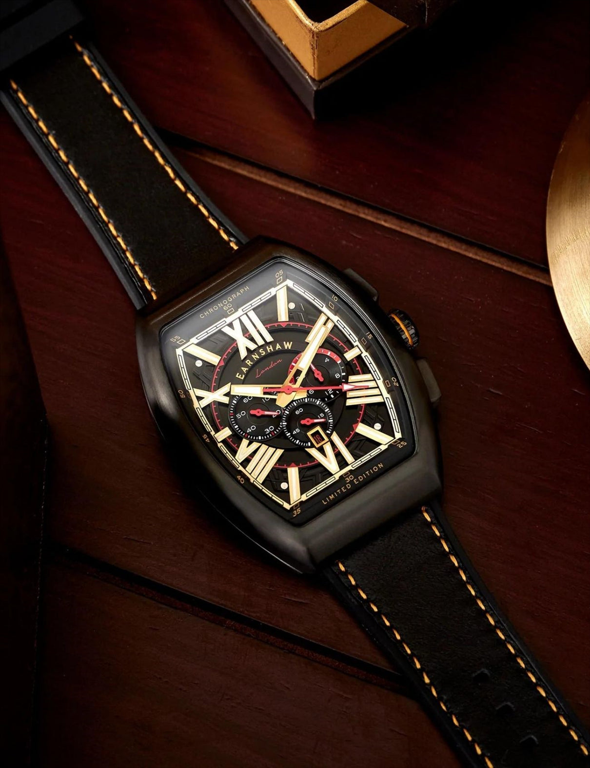 EARNSHAW ES-8270-04 60 Erkek Kol Saati