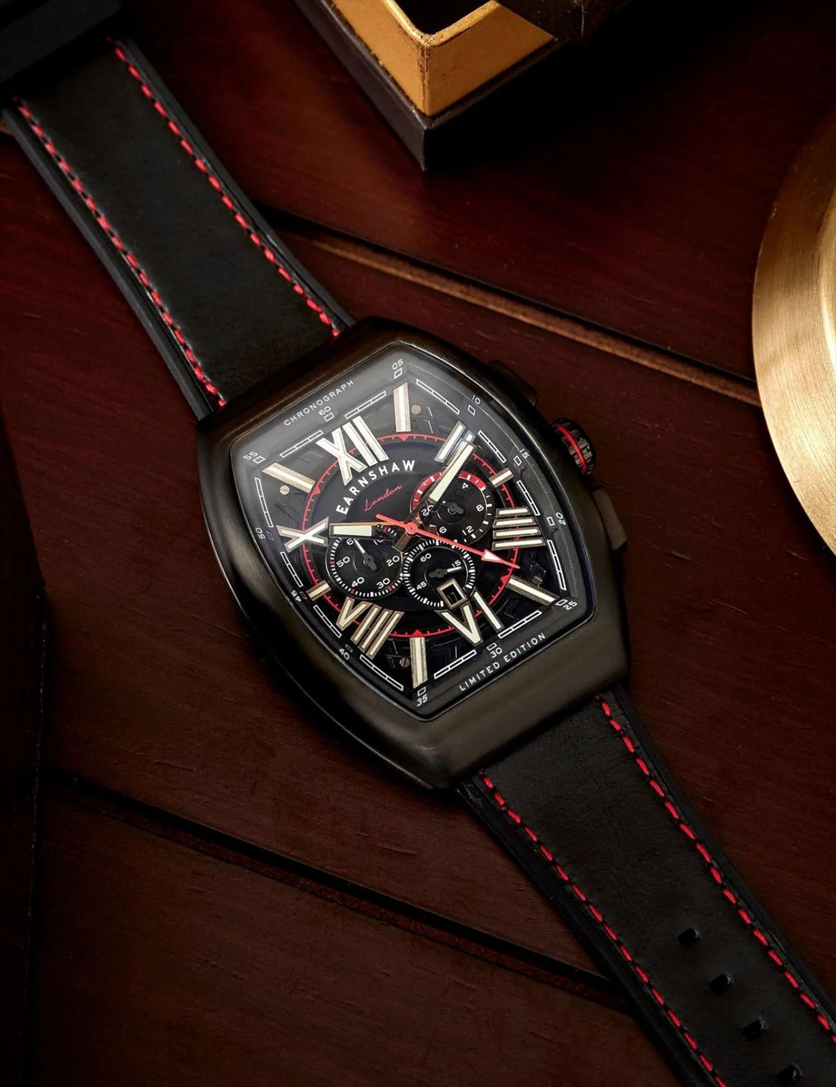 EARNSHAW ES-8270-06 60 Erkek Kol Saati