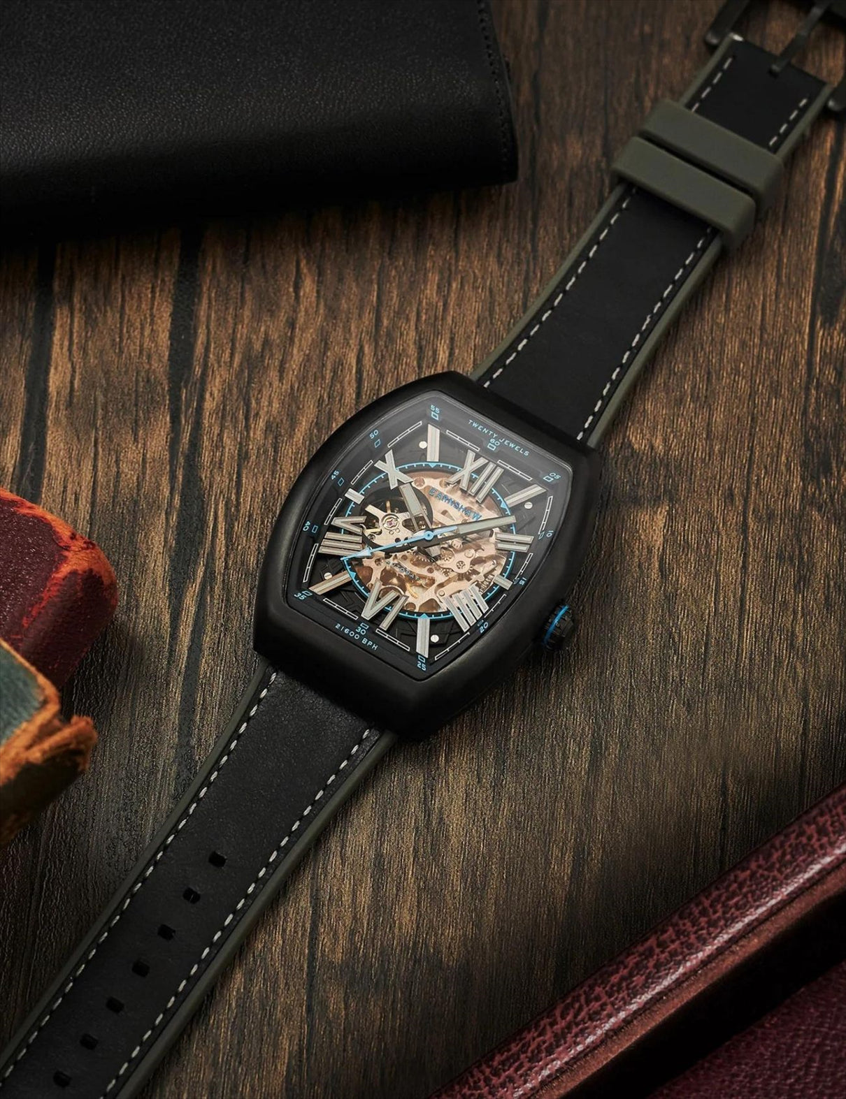 EARNSHAW ES-8271-04 60 Erkek Kol Saati