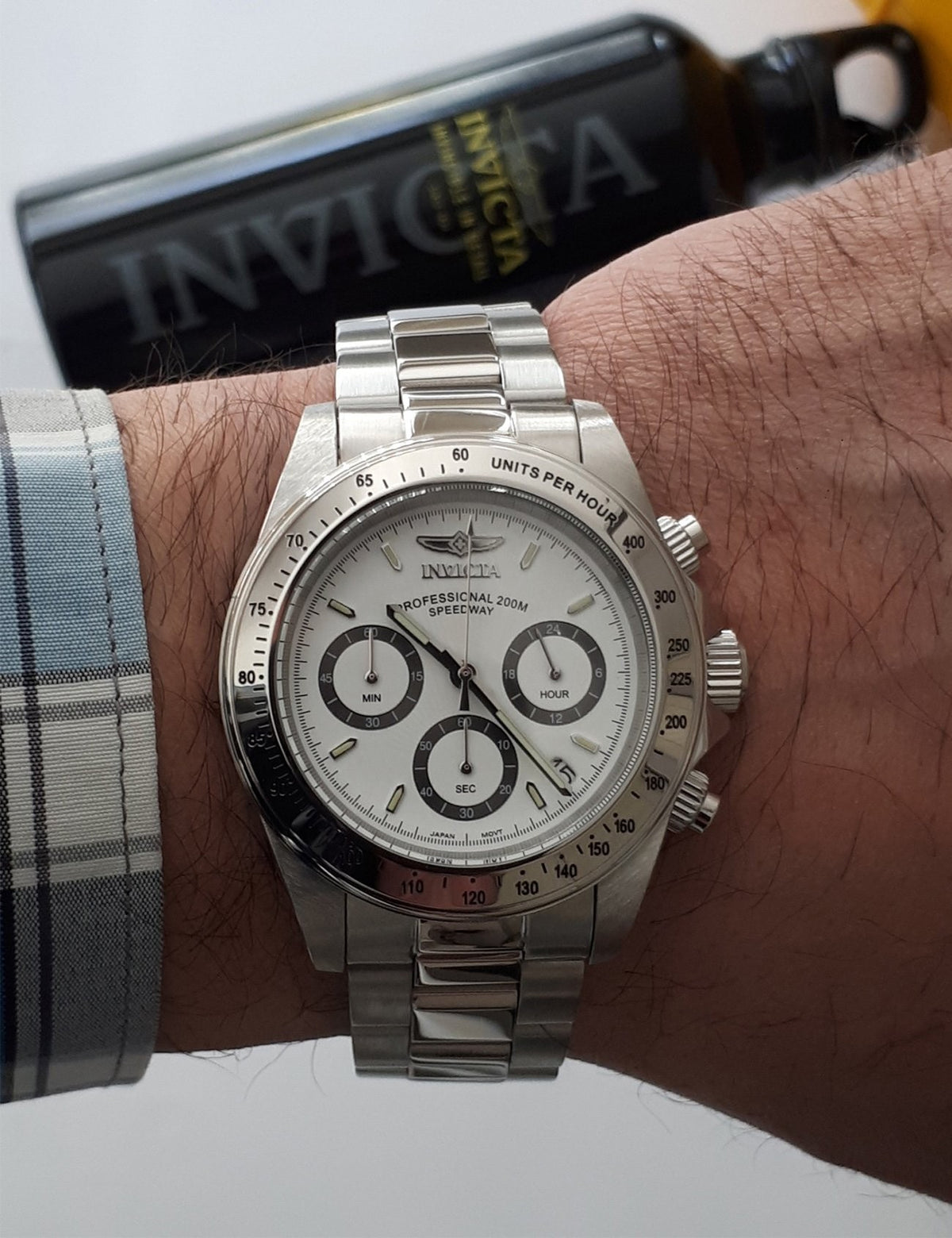 INVICTA