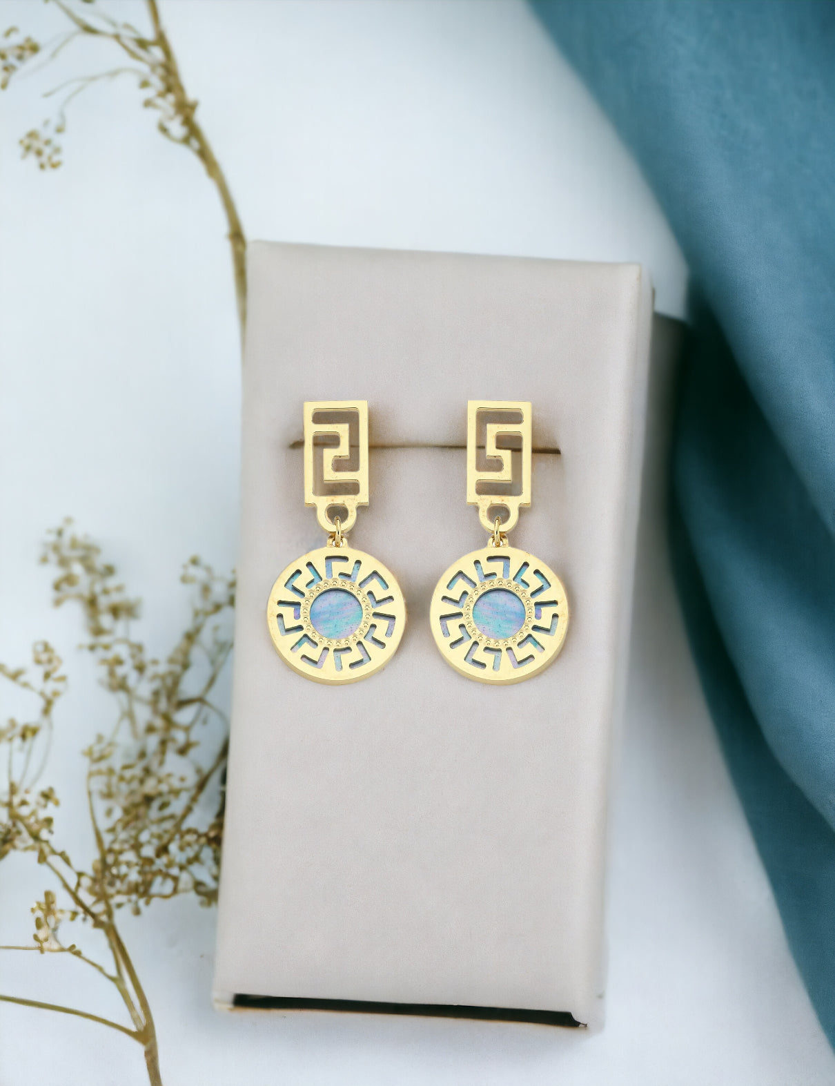 Turkuaz Sedefli Modern Geo Altın Küpe