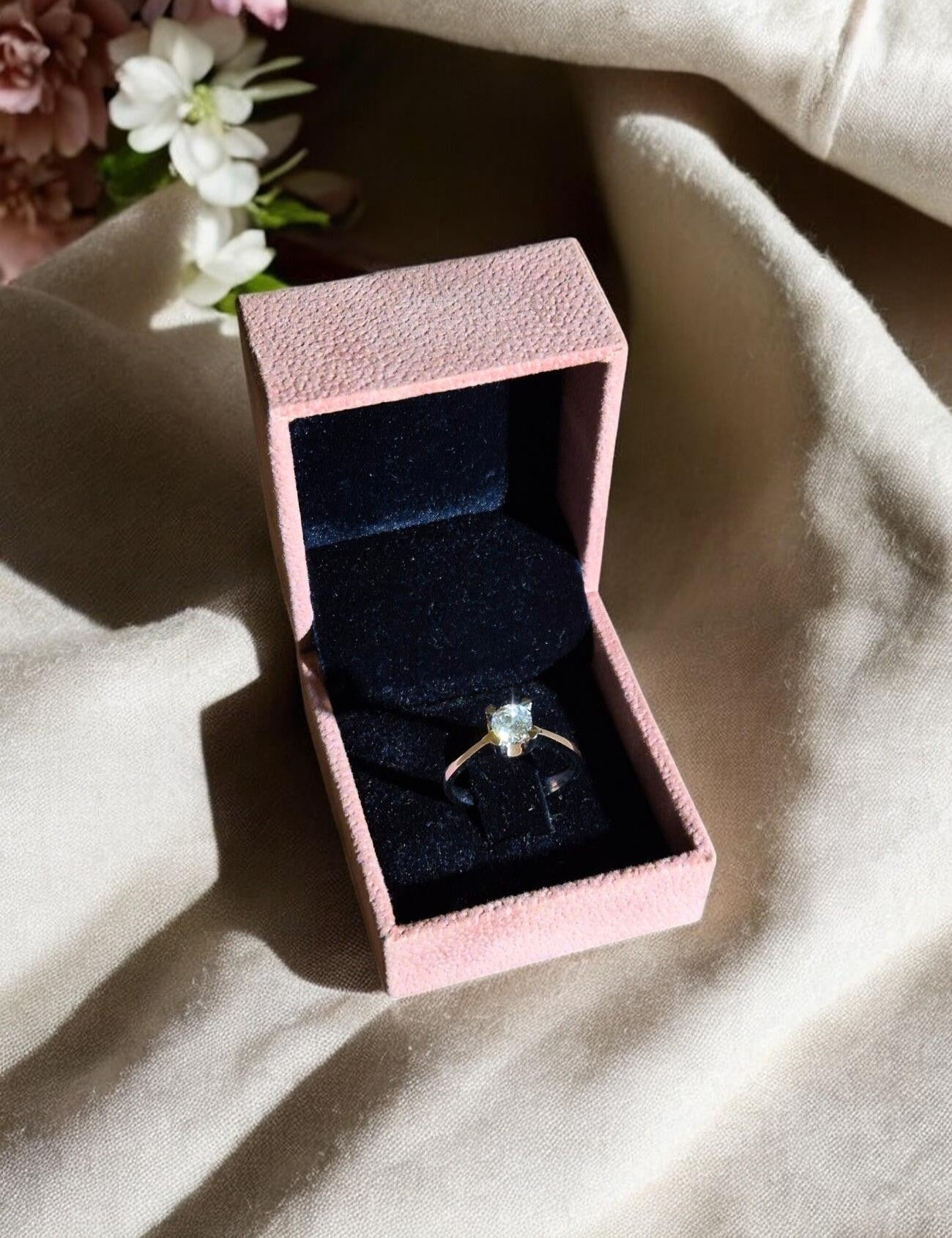 خاتم ألماس سوليتير مرصع بالألماس بوزن 0.60 قيراط بتصميم لوزي Ürün ikincil görseli