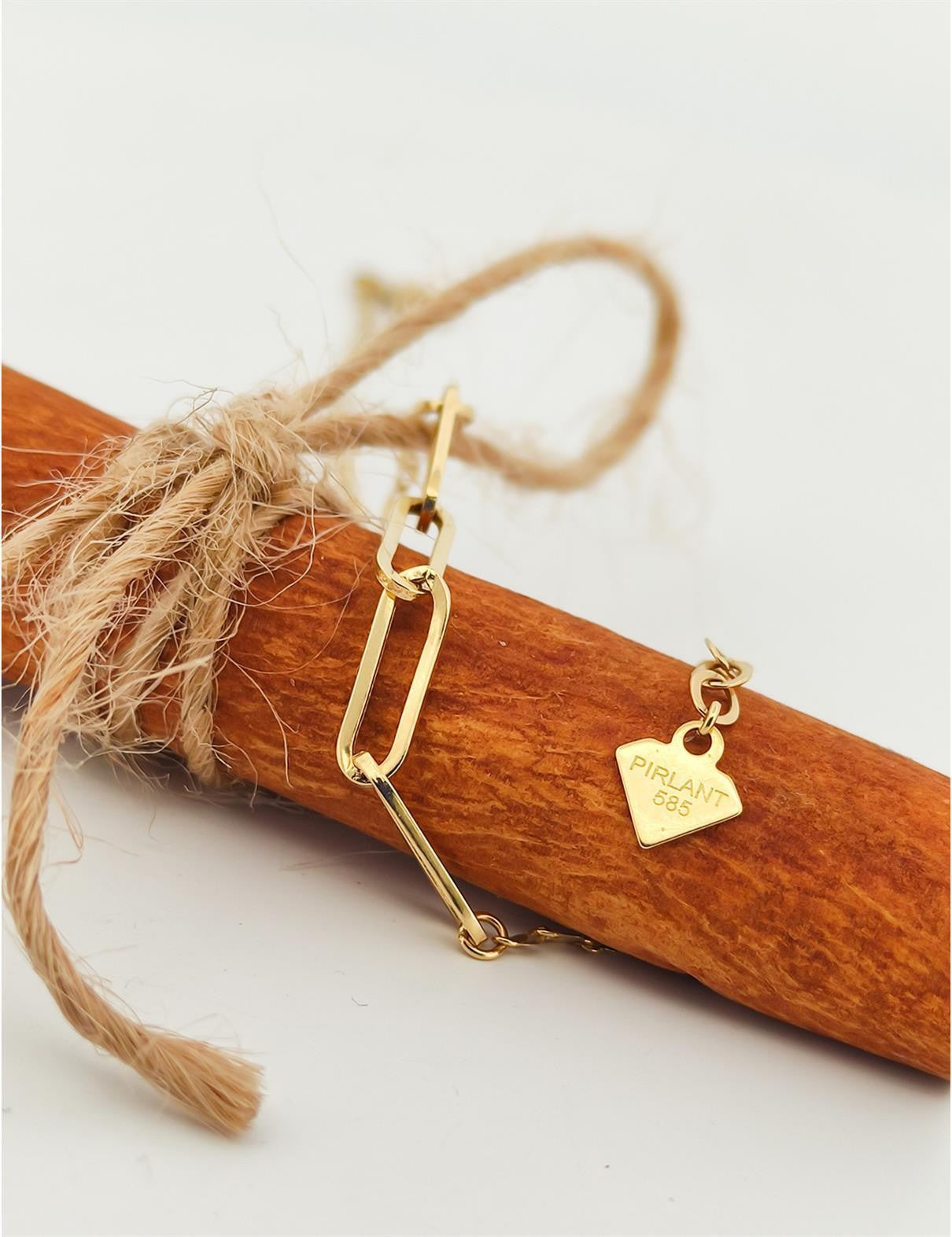 PIRLANT Boomerang Ataç Altın Bileklik