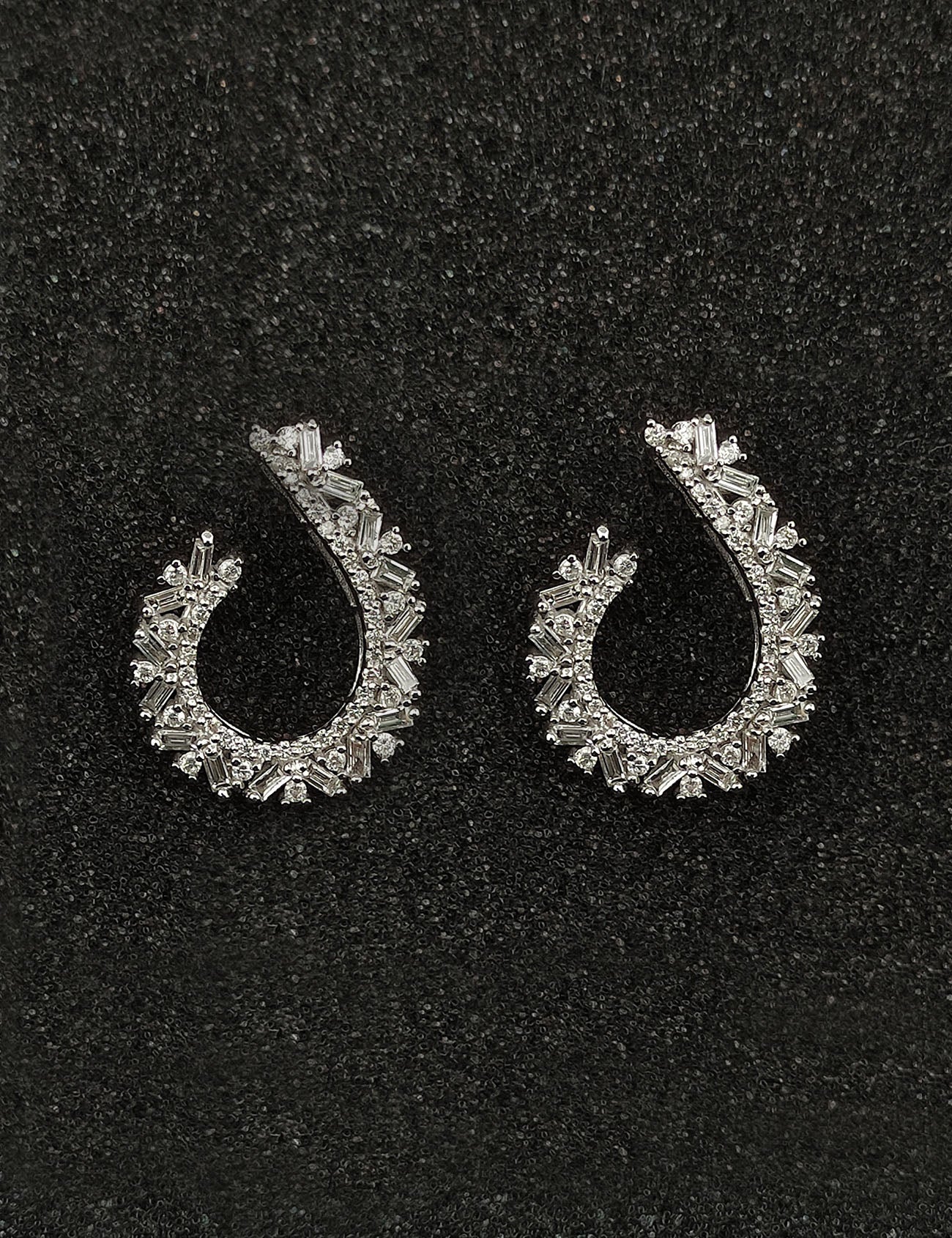 1,11 Karat Pırlanta Küpe