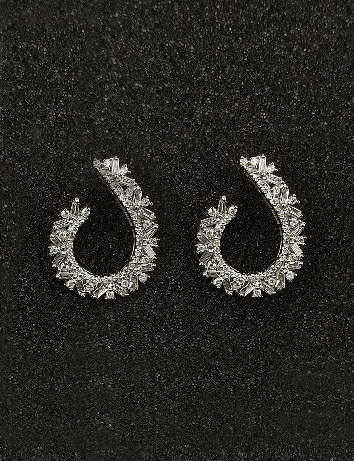 1.11 Carat Diamond Earrings Main image