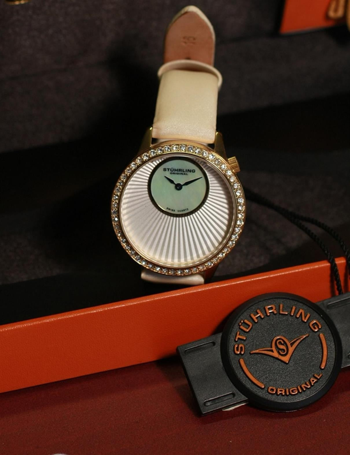 STÜHRLING Women's Quartz