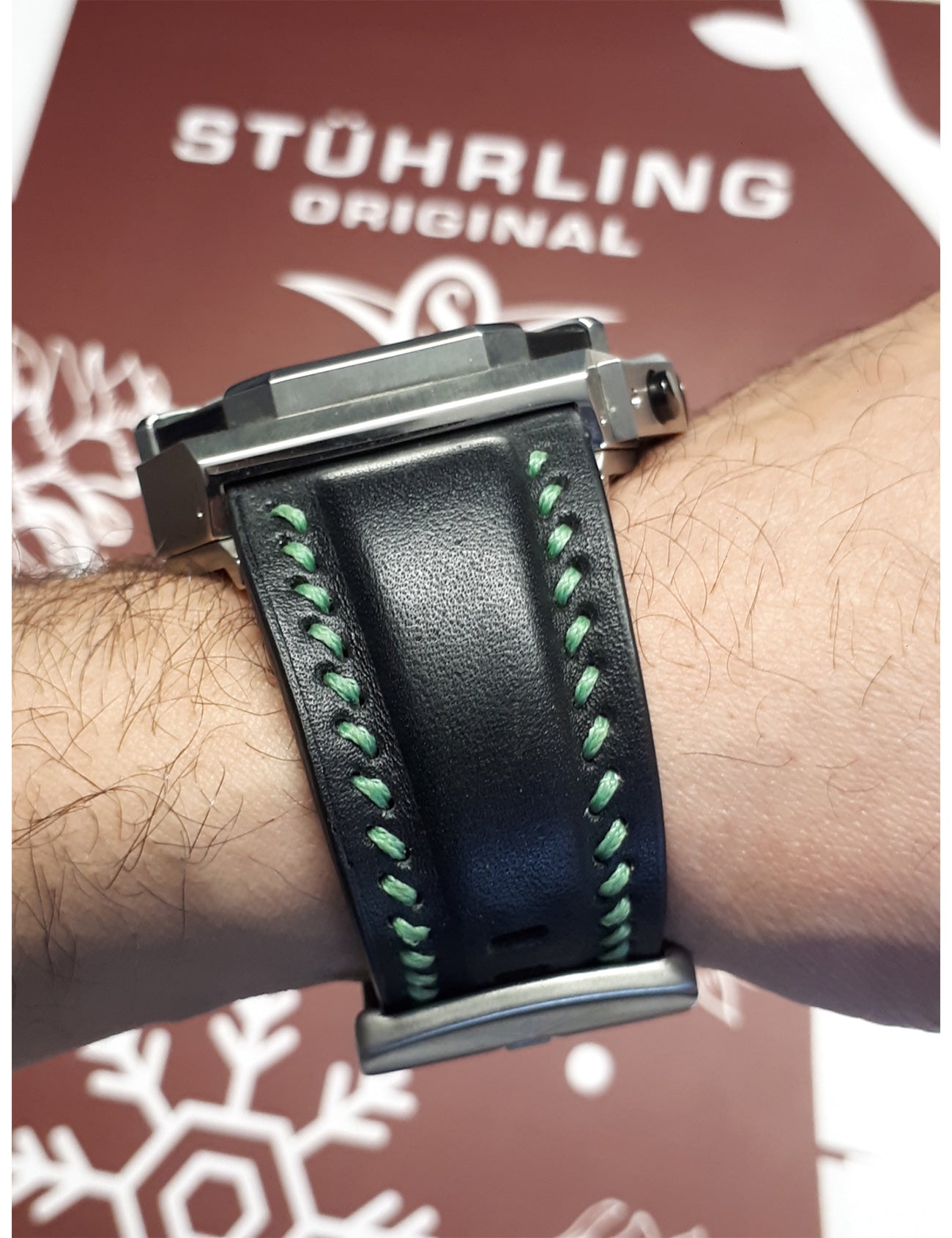 STÜHRLING Men's Quartz