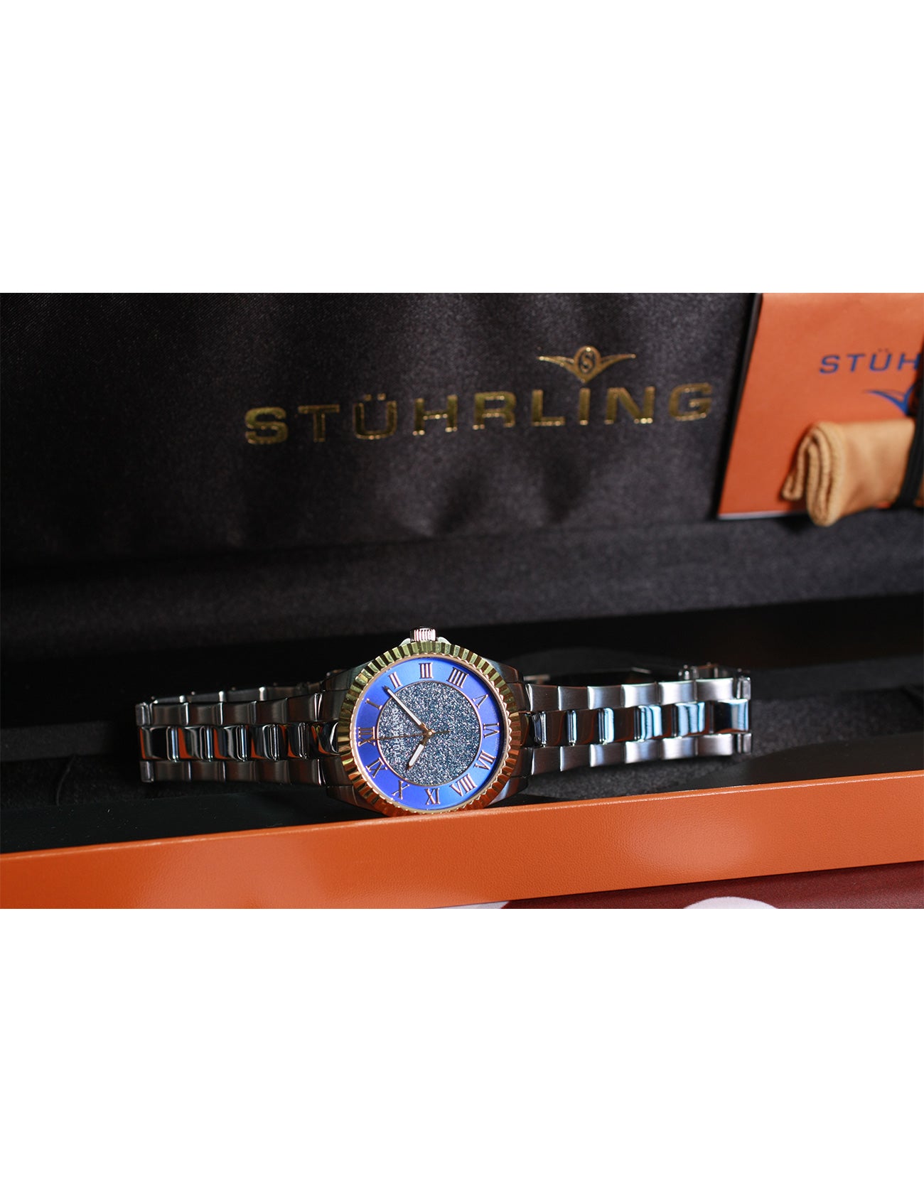 STÜHRLING Women's Diver