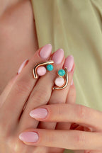 Yeşil Pembe İnci Taşlı Rose Altın Küpe