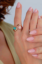 Pembe Yeşil Taşlı Modern Rose Altın Yüzük