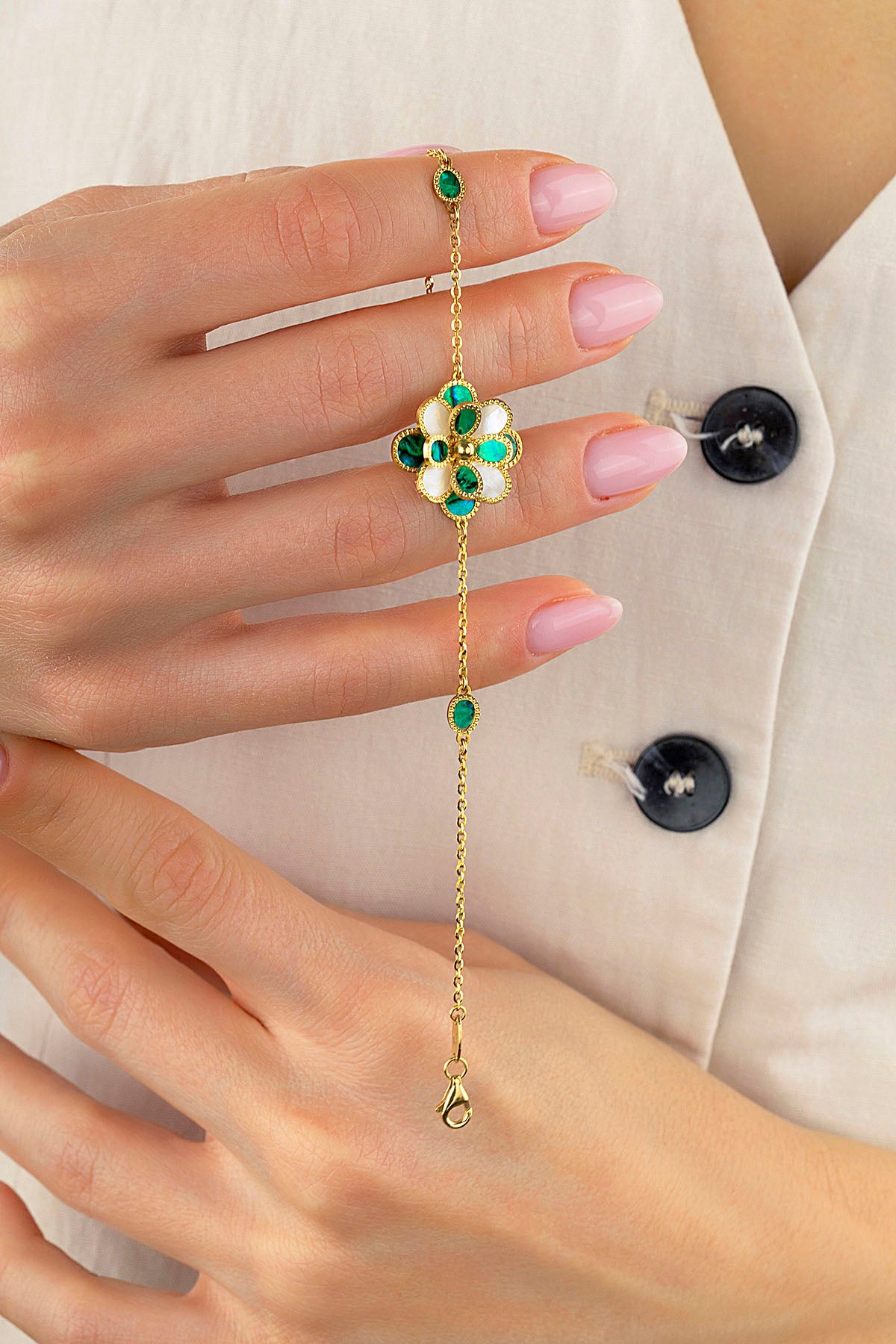 Yeşil Beyaz Sedefli Çiçek Altın Bileklik