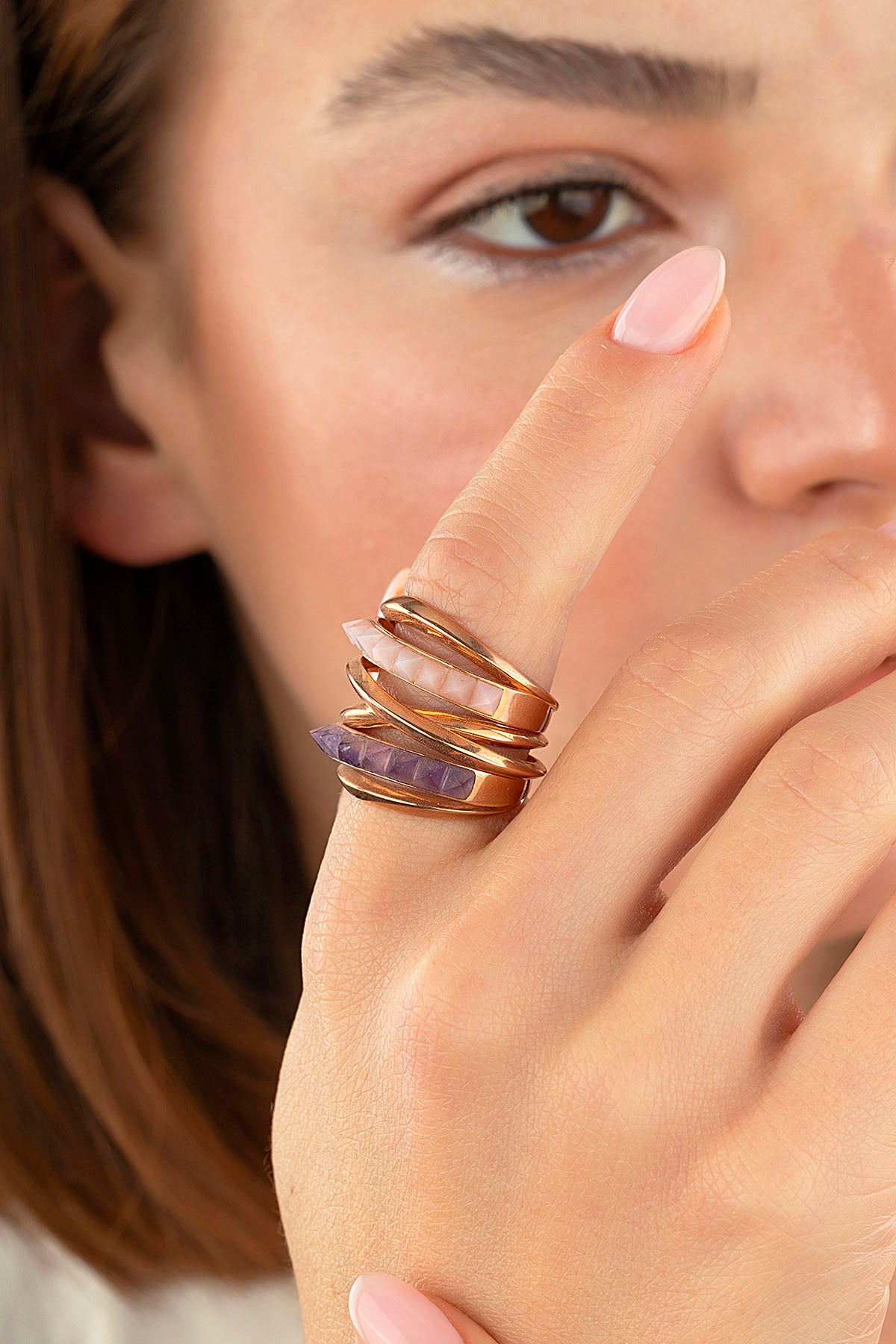 Mor ve Pembe Taşlı Rose Altın Yüzük Ürün ikincil görseli