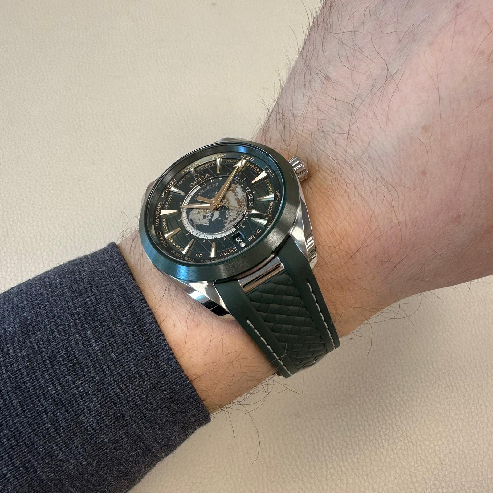 Omega Seamaster Aqua Terra 150M Co Axial GMT Erkek Kol Saati | Pırlant Secondary image