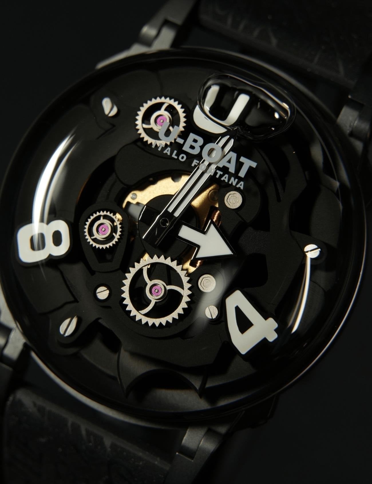 U-BOAT 3355 Erkek Kol Saati