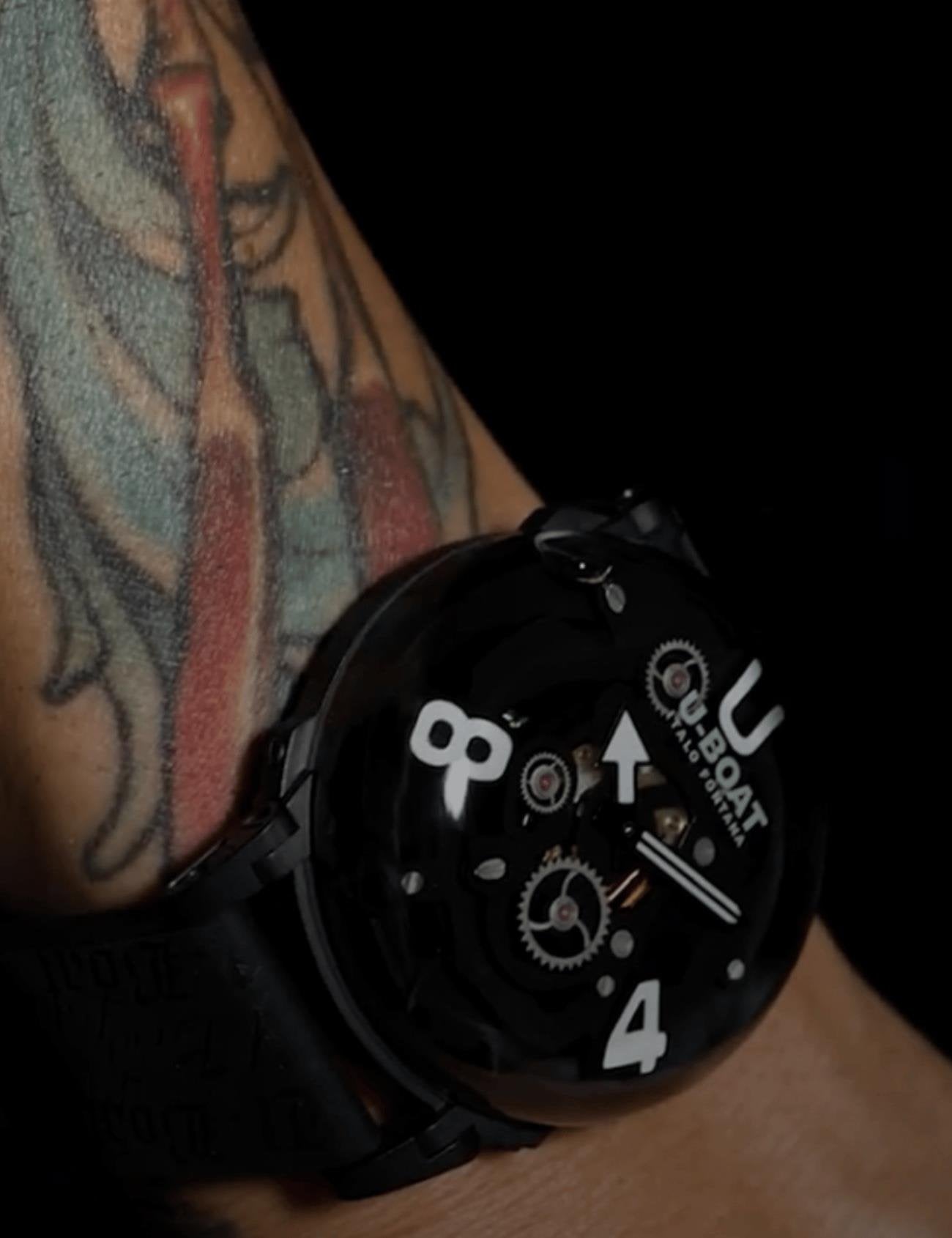 U-BOAT 3355 Erkek Kol Saati