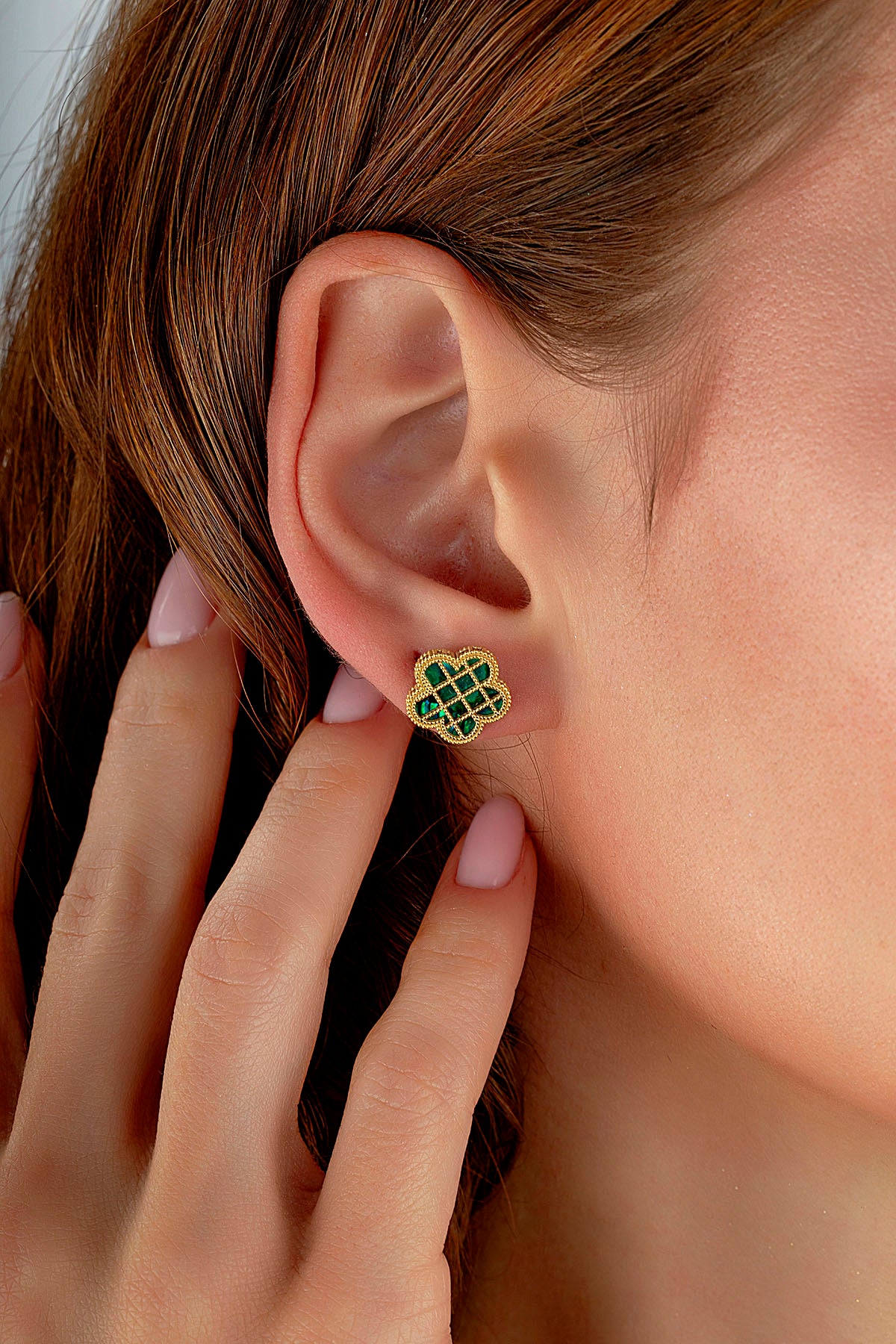 Yeşil Sedef Kafesli Çiçek Altın Küpe