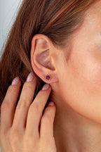 Bordo Sedef Mini Çiçek Altın Küpe