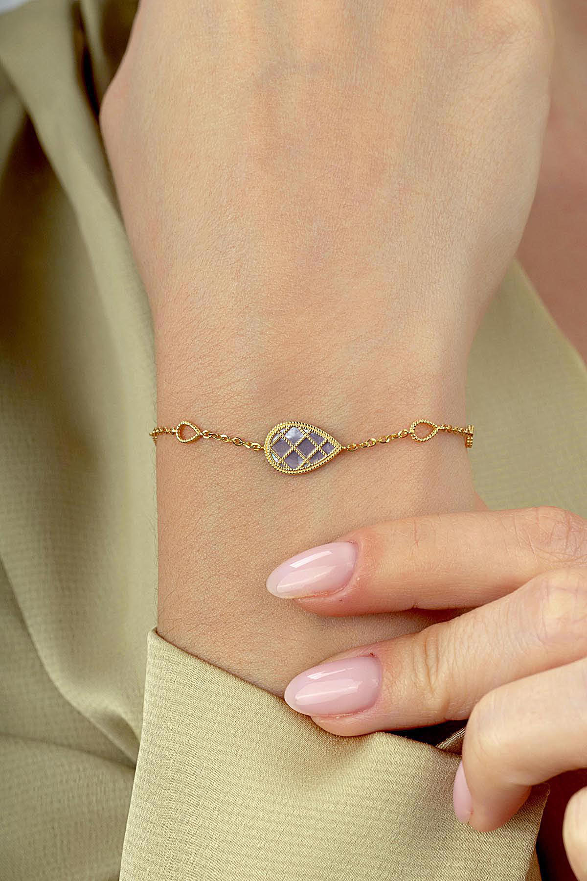 Double-Sided Grey White Pearlescent Drop Gold Bracelet Main image