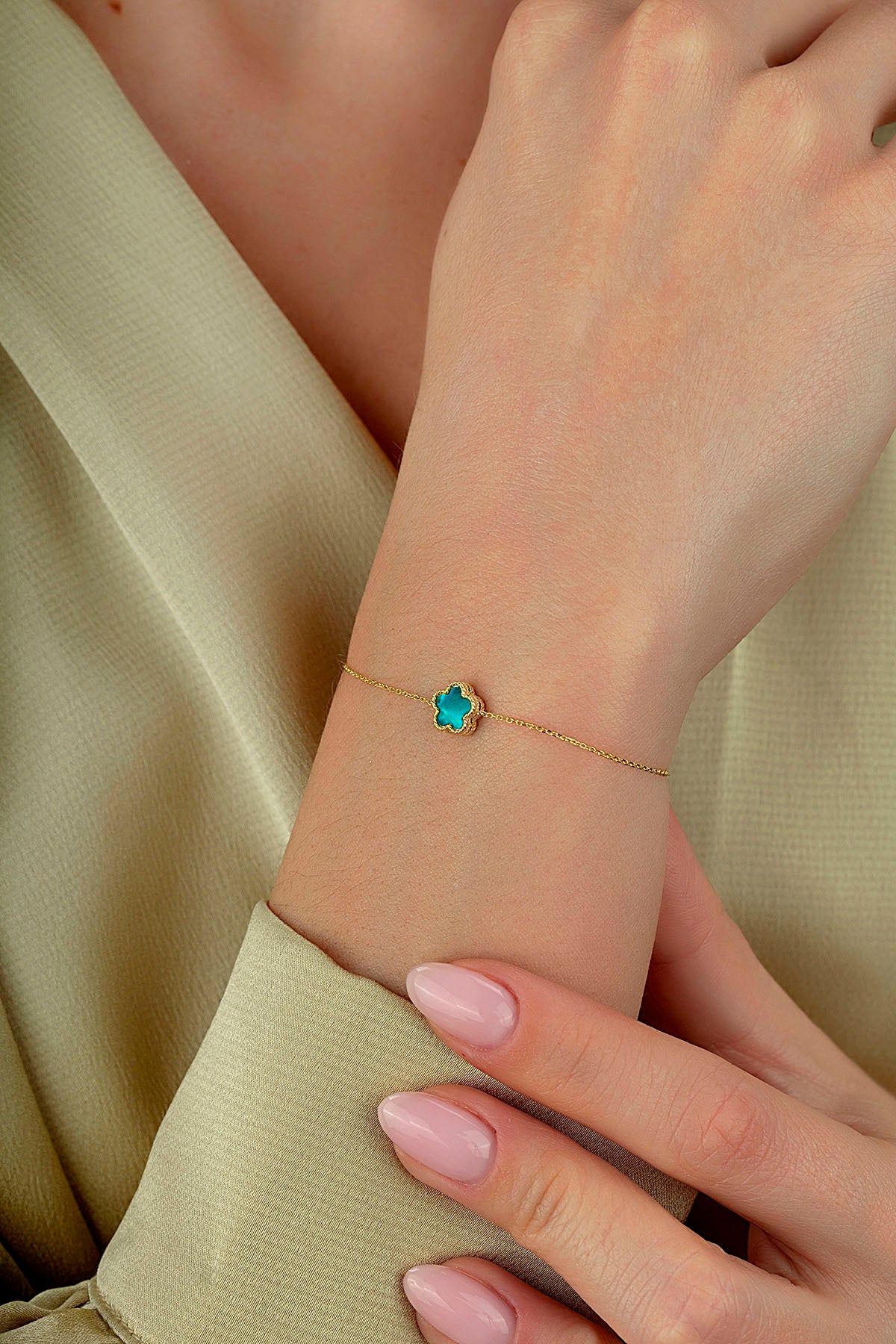 Çift Taraflı Turkuaz Sedefli Çiçek Altın Bileklik