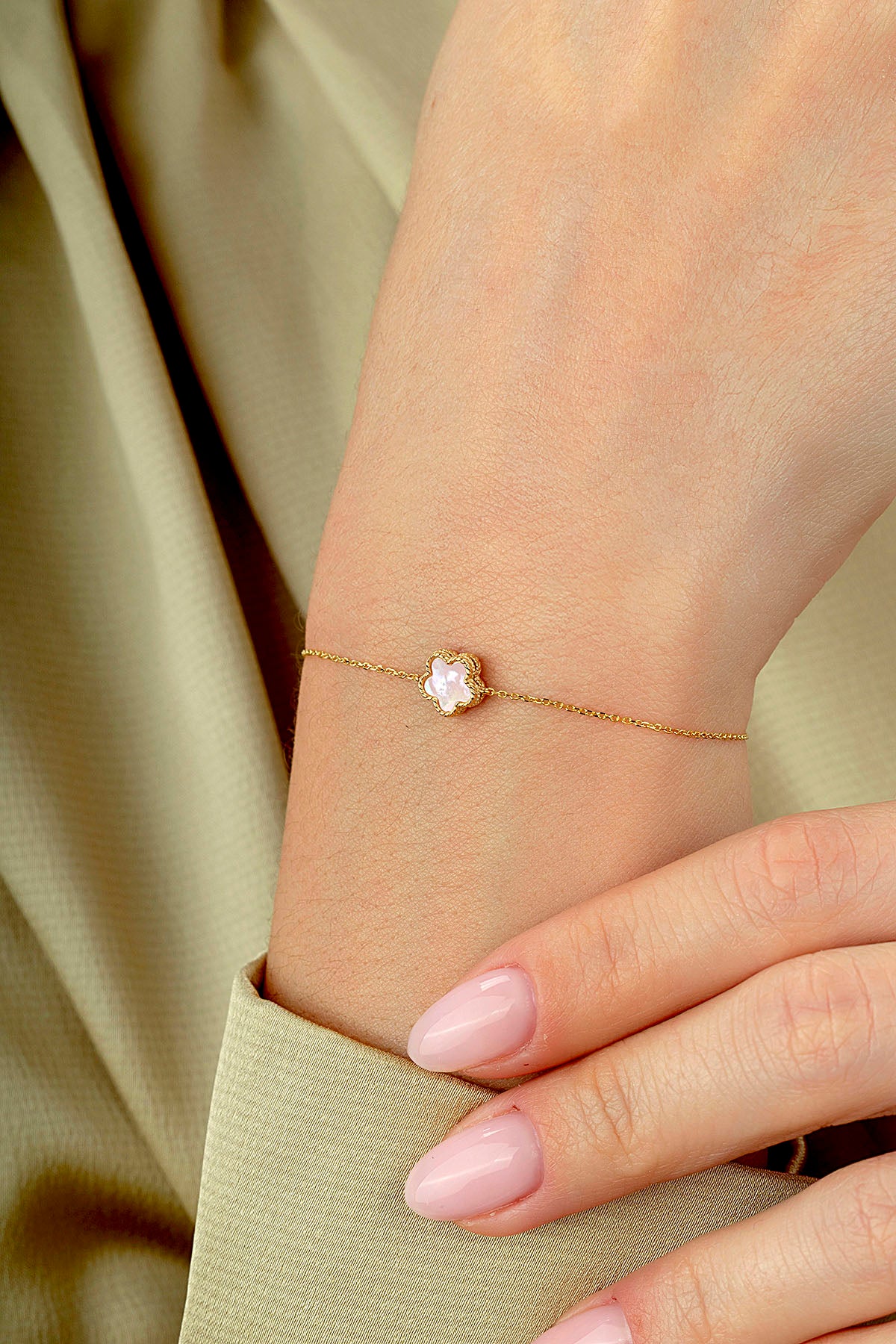 Çift Taraflı Pembe Sedefli Çiçek Altın Bileklik