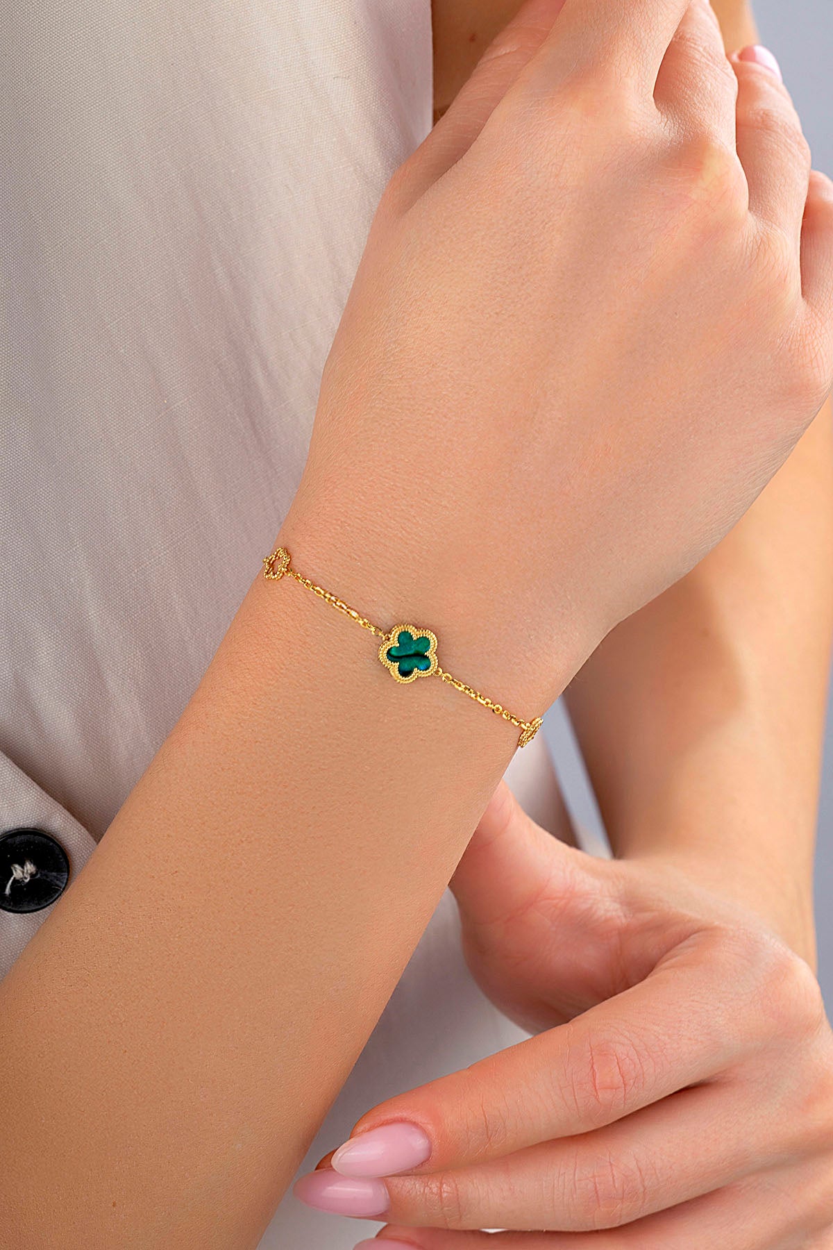 Çift Taraflı Yeşil Beyaz Sedefli Çiçek Altın Bileklik