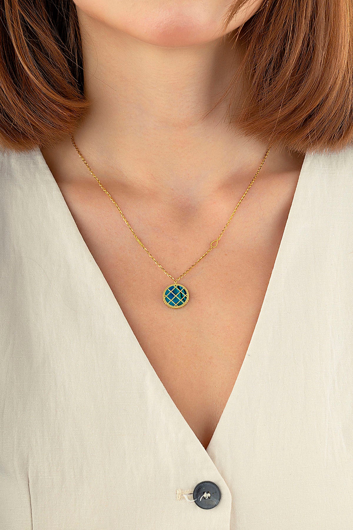 Çift Taraflı Mavi Beyaz Sedefli Kafesli Altın Kolye