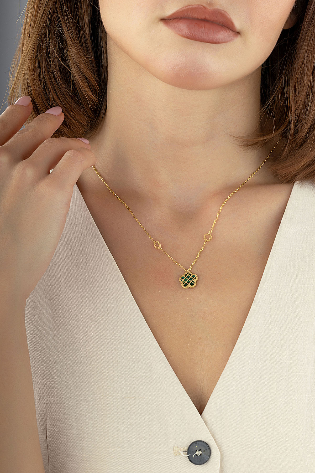 Çift Taraflı Yeşil Beyaz Sedefli Kafesli Çiçek Altın Kolye Ürün ikincil görseli