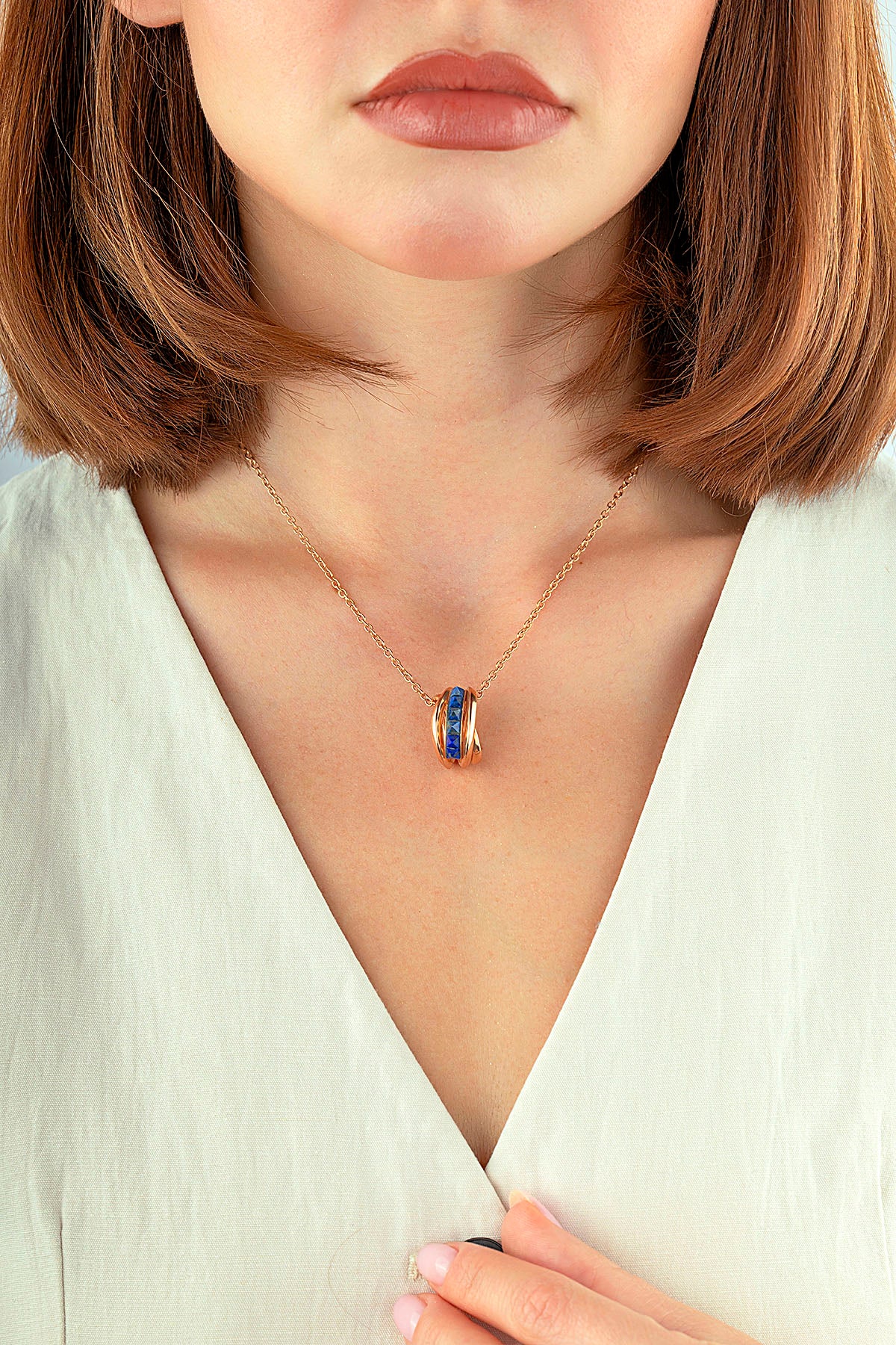 Lapis Taşlı Rose Altın Kolye