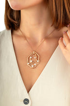 İnci Taşlı İtalyan Tasarım Rose Altın Kolye