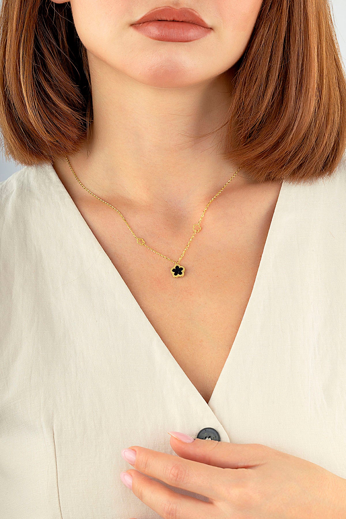 Çift Taraflı Siyah Beyaz Sedefli Çiçek Altın Kolye