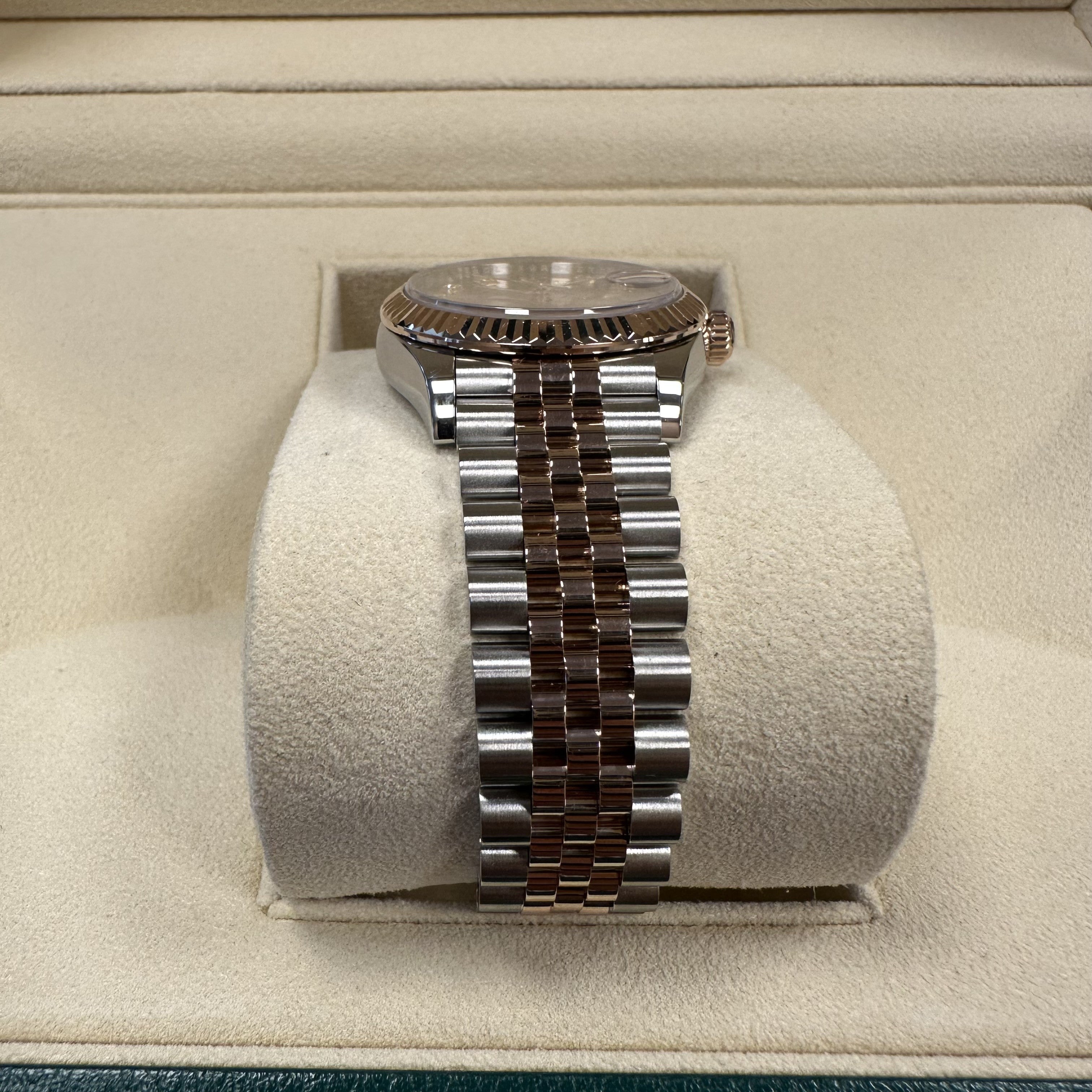 ROLEX 278271 JUB D Oyster Perpetual Date Just Lady 31 Kadın Saati Ürün ikincil görseli