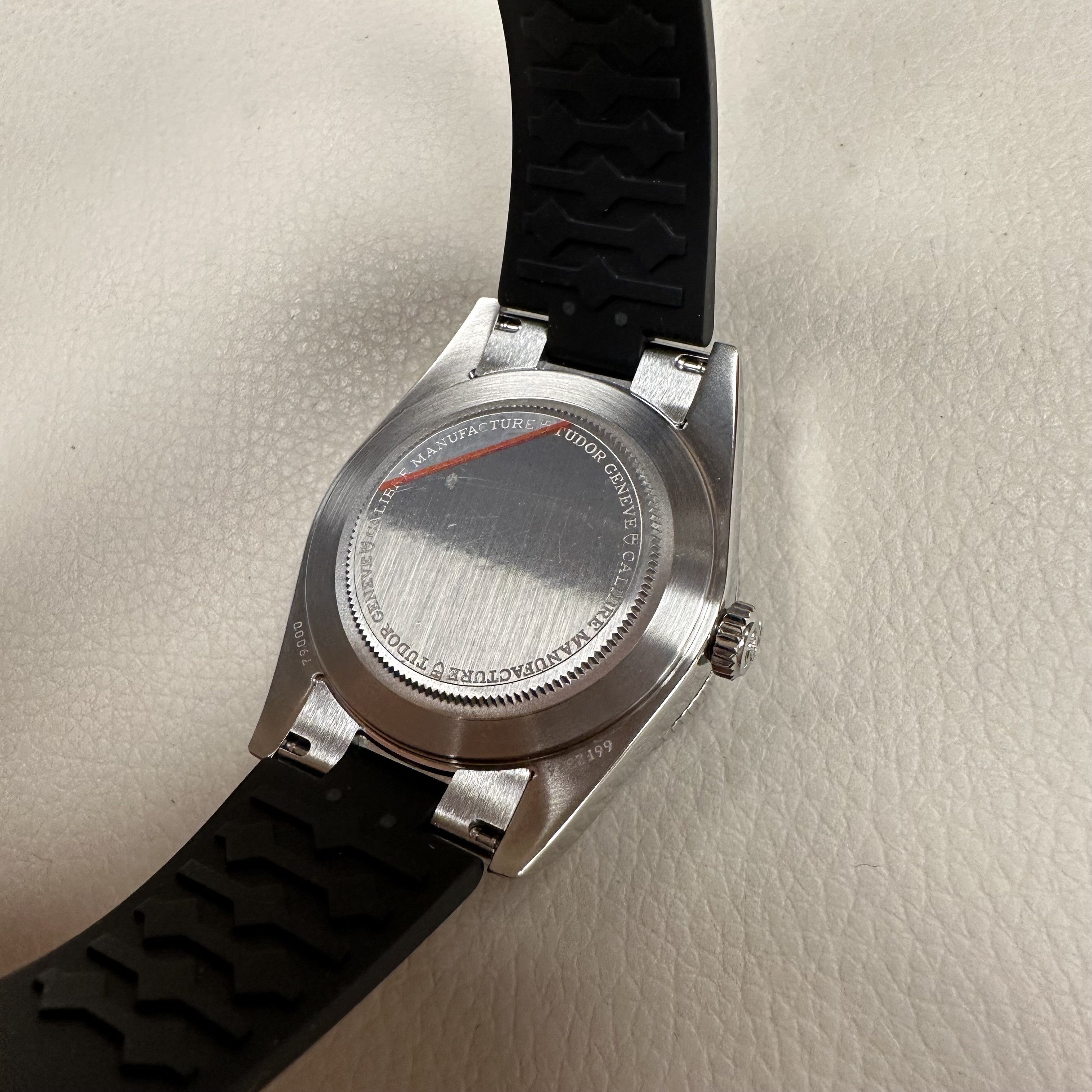 TUDOR M79000N-0002 Black Bay 54 Erkek Saati
