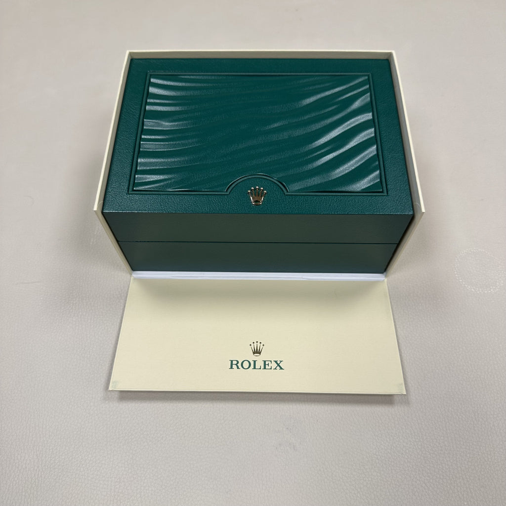 ROLEX 124300 Oyster Perpetual Oyster Perpetual Erkek Saati