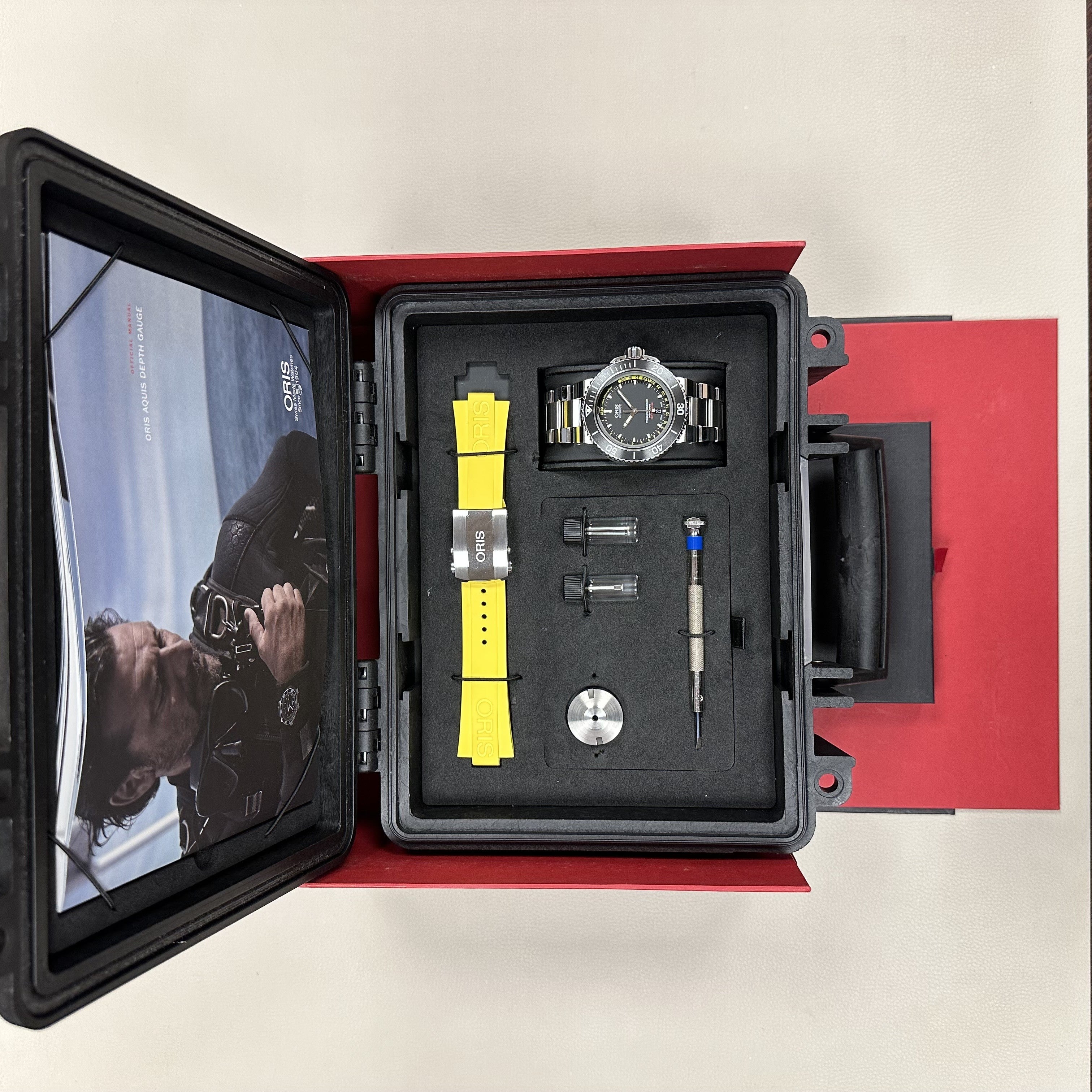 ORIS 733 7675 4154 -Set MB Diving Aquis Depth Gauge Erkek Saati