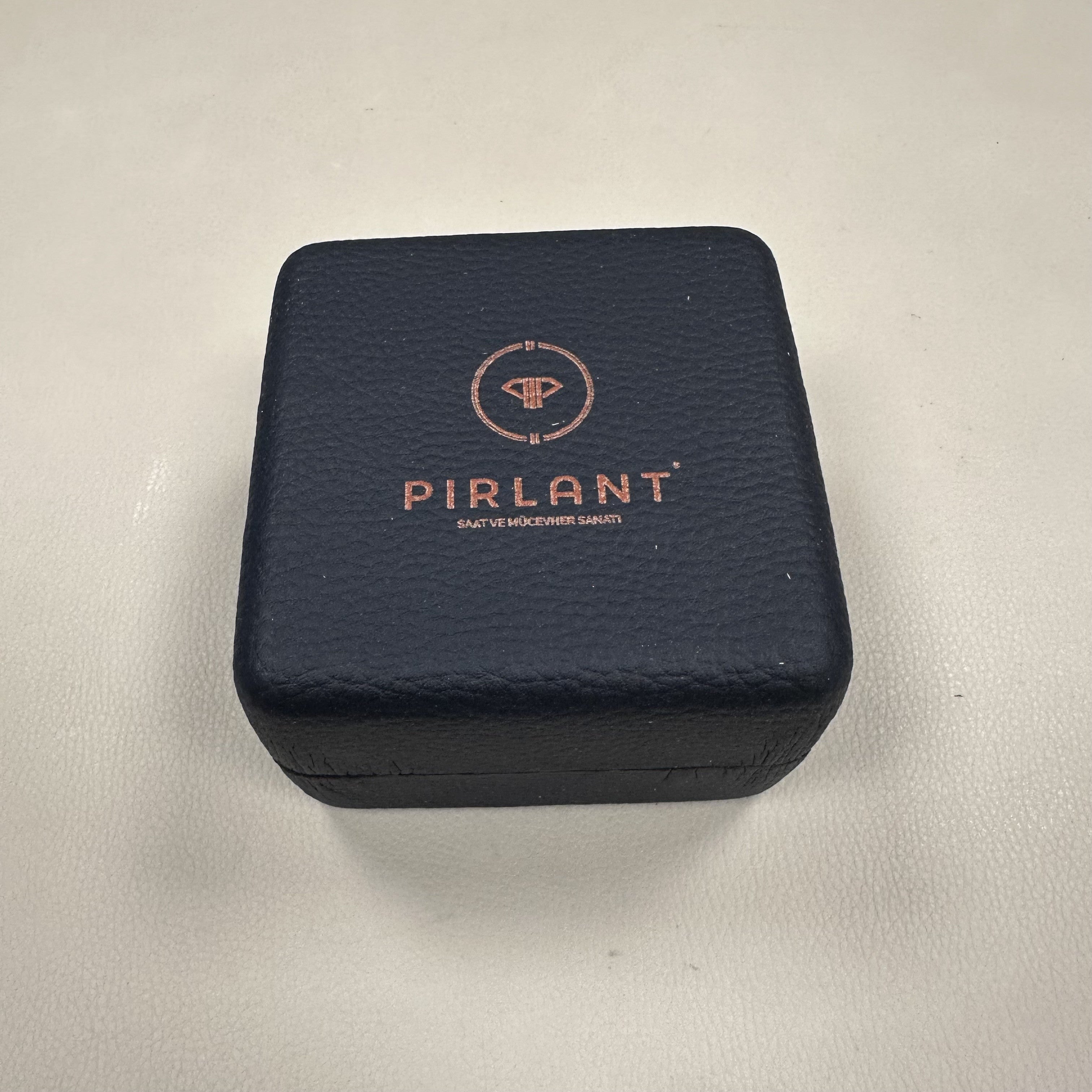 SEIKO SPC089P1 Sportura Barcelona Erkek Saati