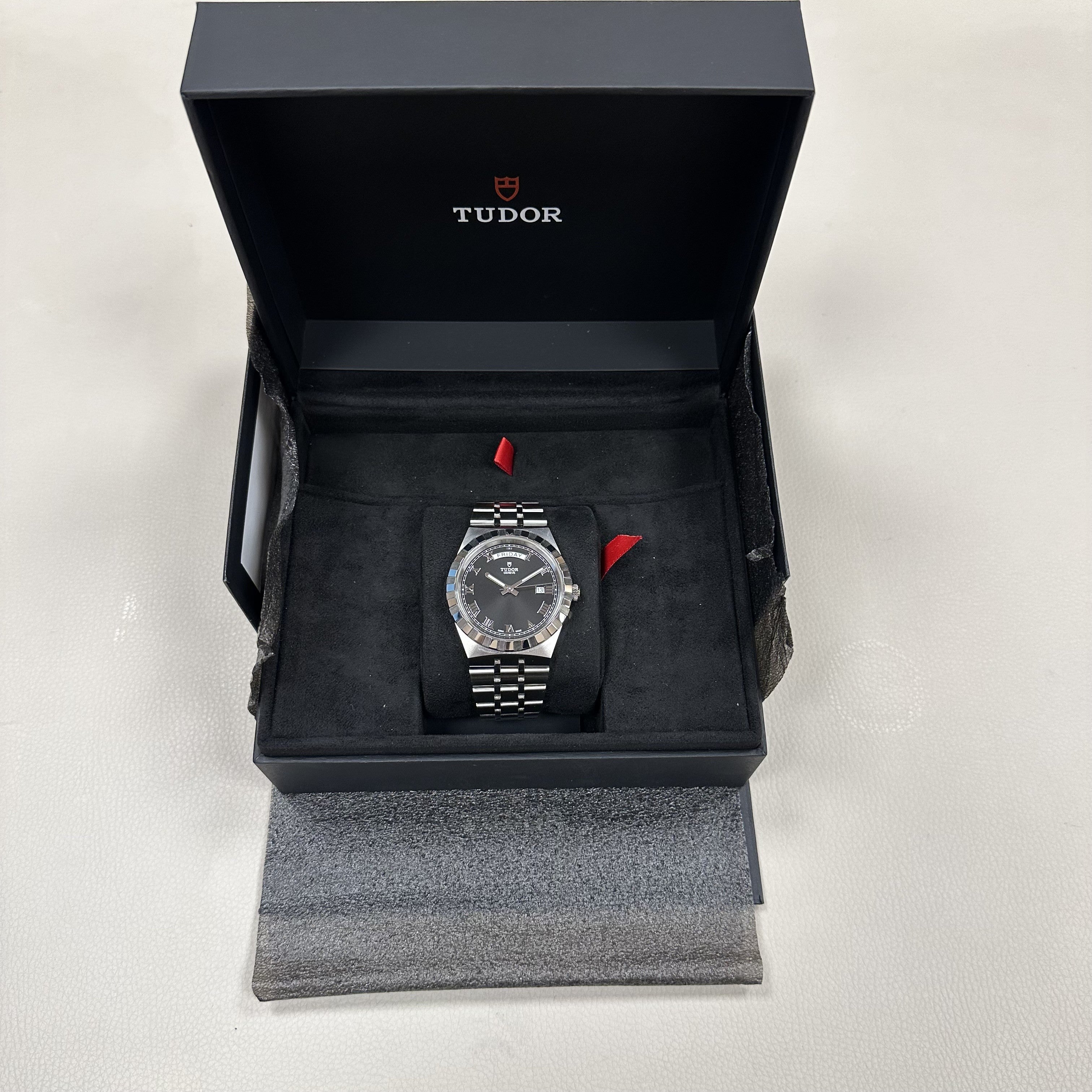 TUDOR 28600-0003 Royal Men's Erkek Saati