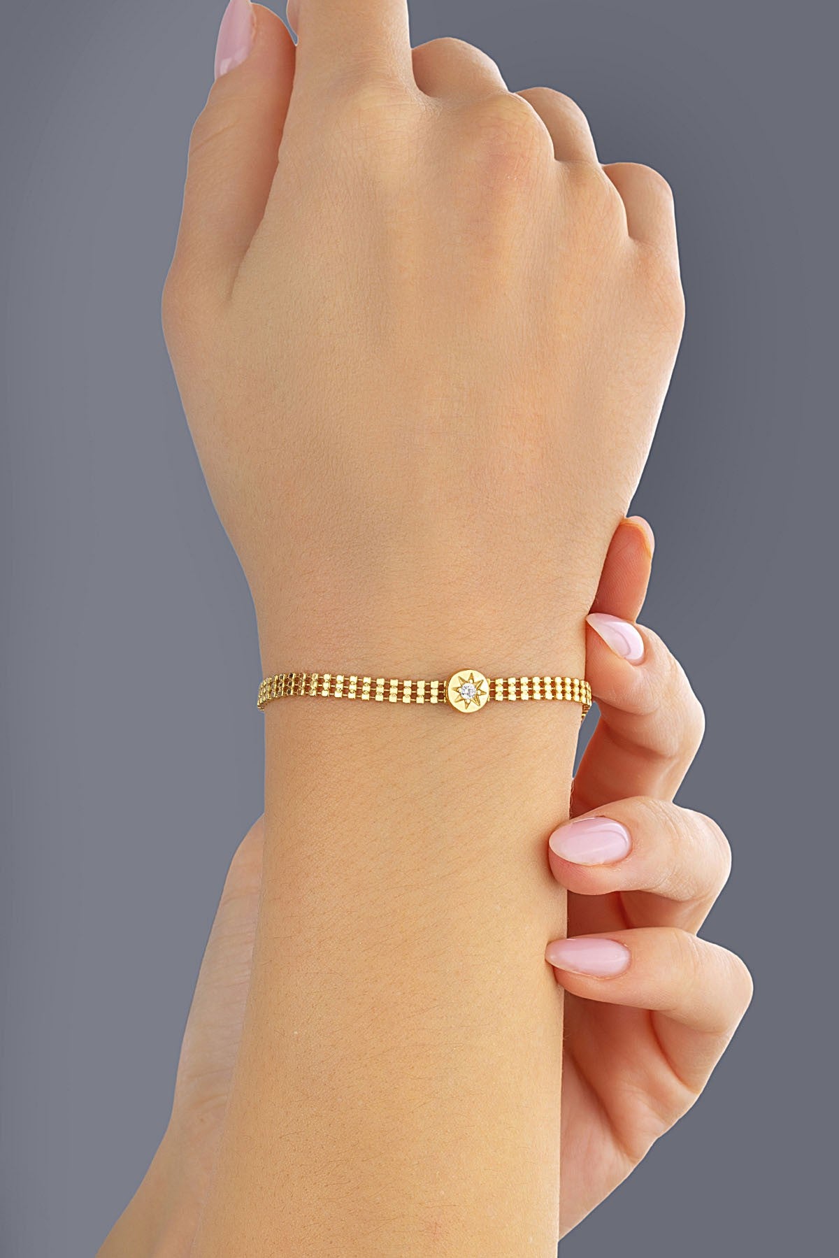 14 Ayar Zincir Yıldız Taşlı Altın Bileklik Ürün ikincil görseli